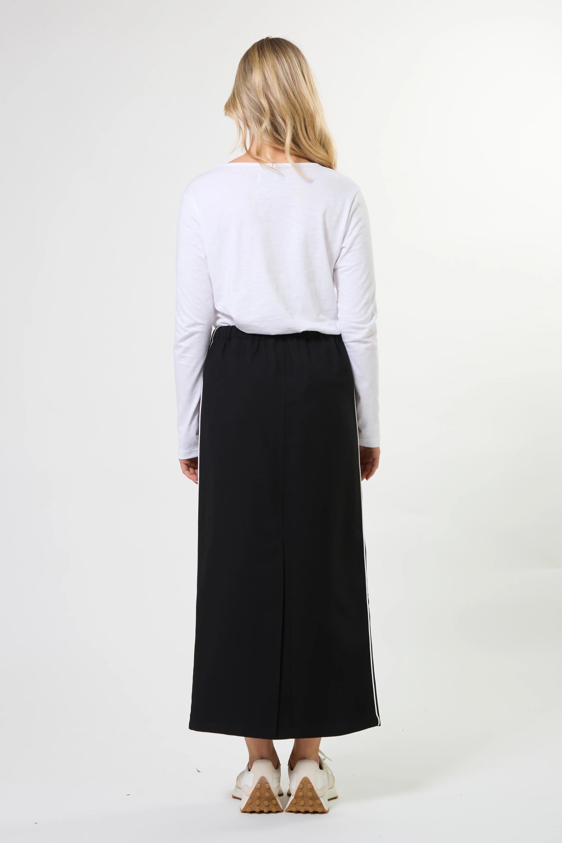 STELLA + GEMMA PARK SKIRT - BLACK - THE VOGUE STORE
