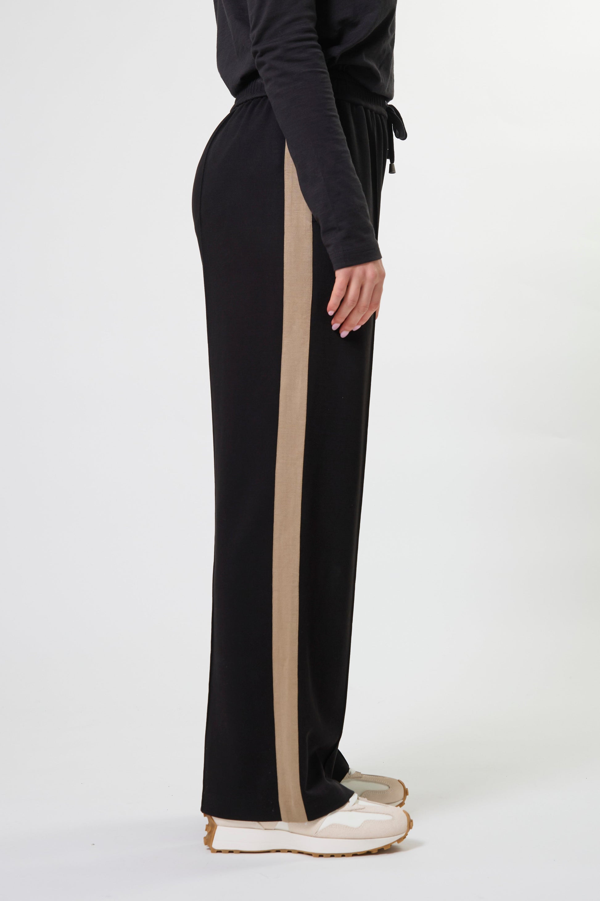 STELLA + GEMMA TRACKSIDE PANT - BLACK - THE VOGUE STORE