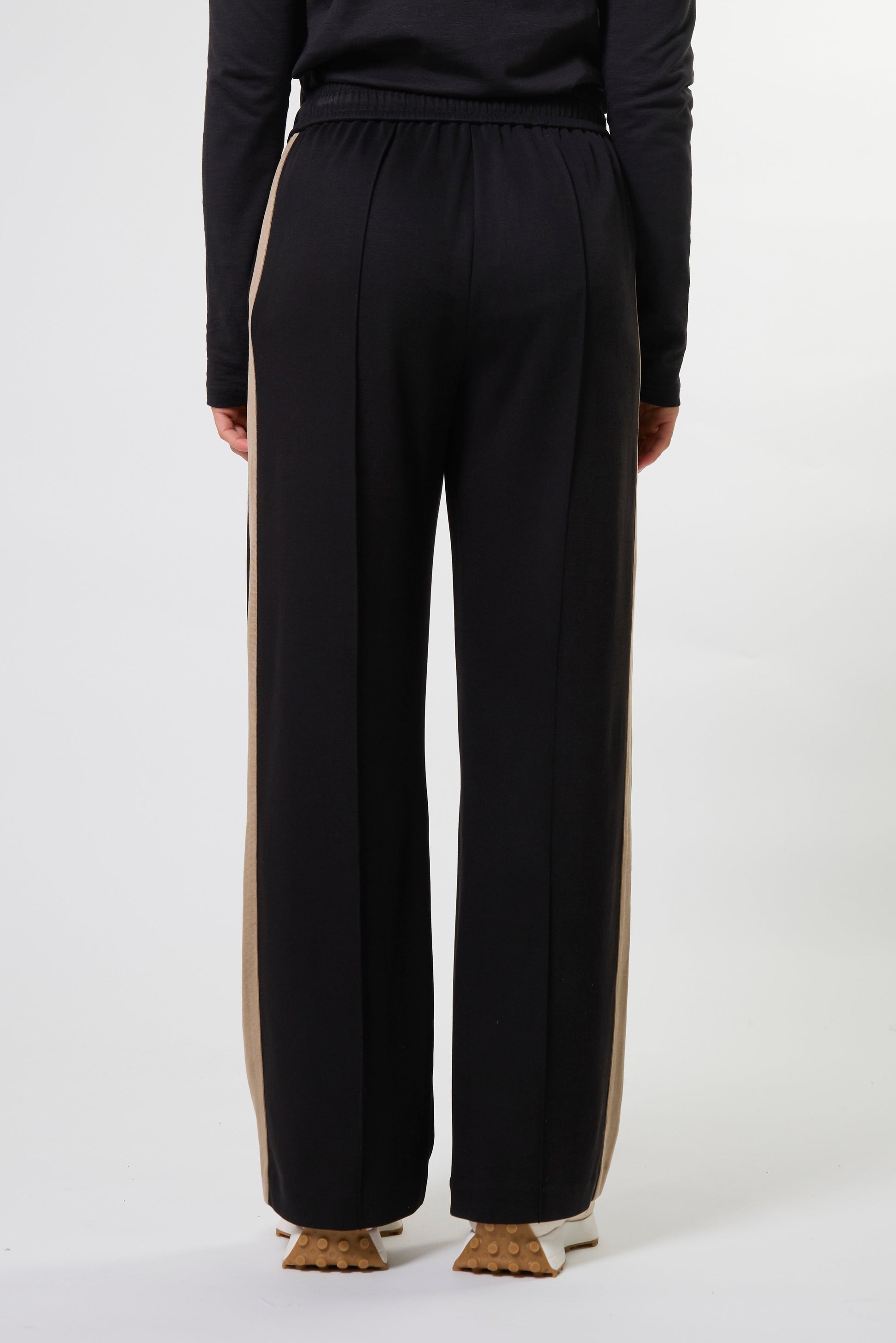 STELLA + GEMMA TRACKSIDE PANT - BLACK - THE VOGUE STORE