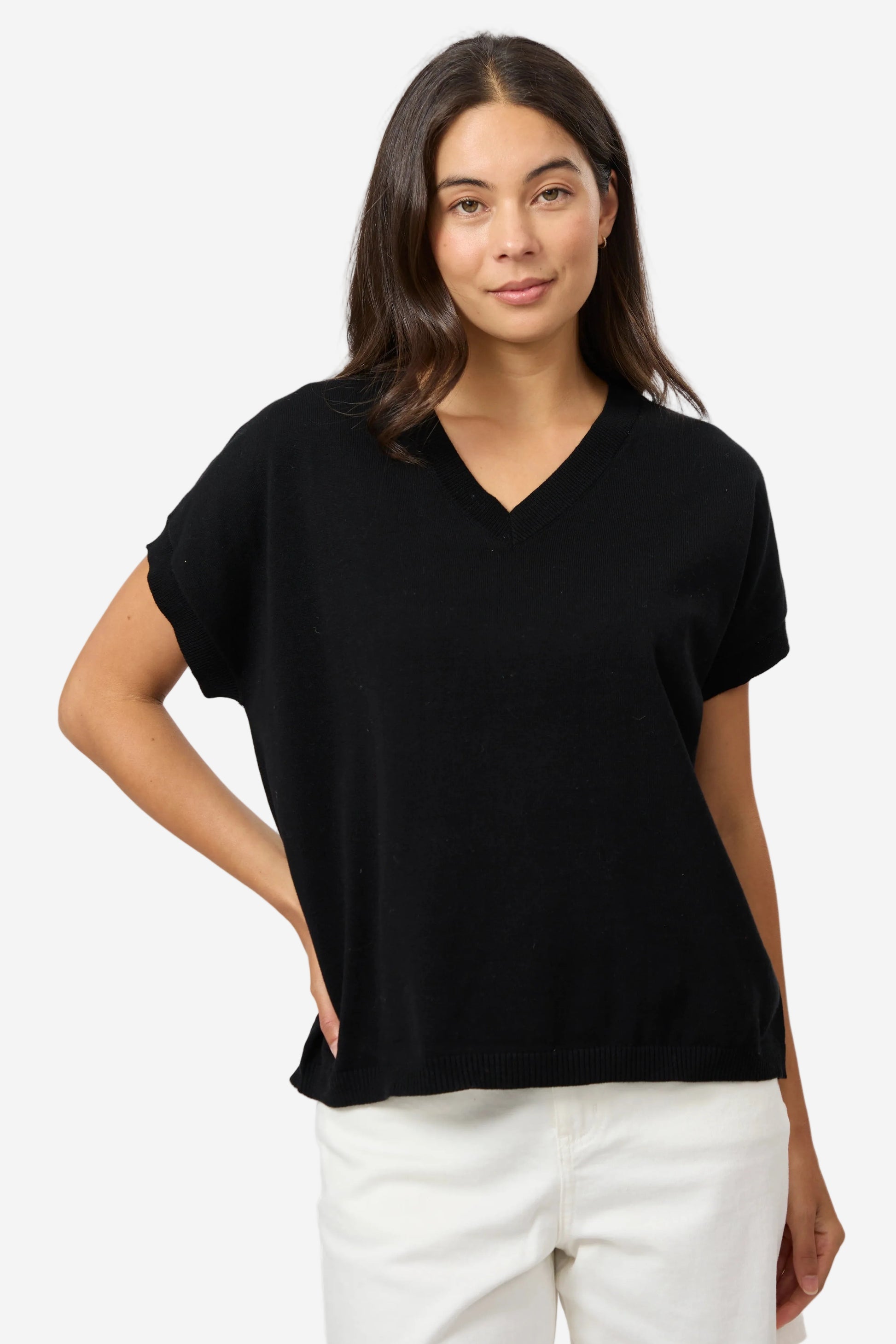 STELLA + GEMMA LILY TOP - BLACK - THE VOGUE STORE