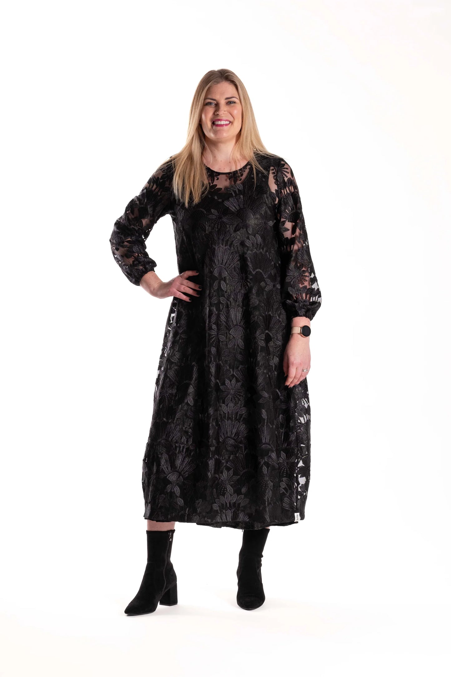 DEEANNE HOBBS CONNECTION DRESS - BLACK LACE - THE VOGUE STORE