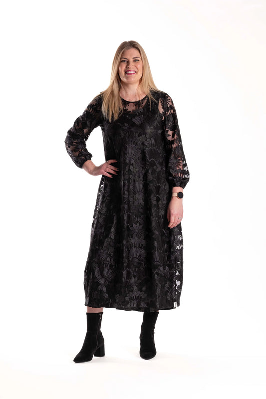 DEEANNE HOBBS CONNECTION DRESS - BLACK LACE - THE VOGUE STORE