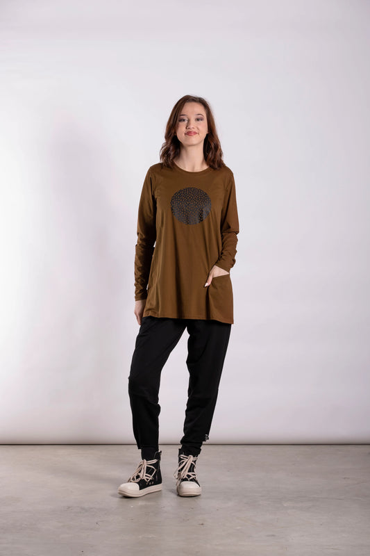 DEEANNE HOBBS POCKET DRIFT TOP - SPICED COFFEE