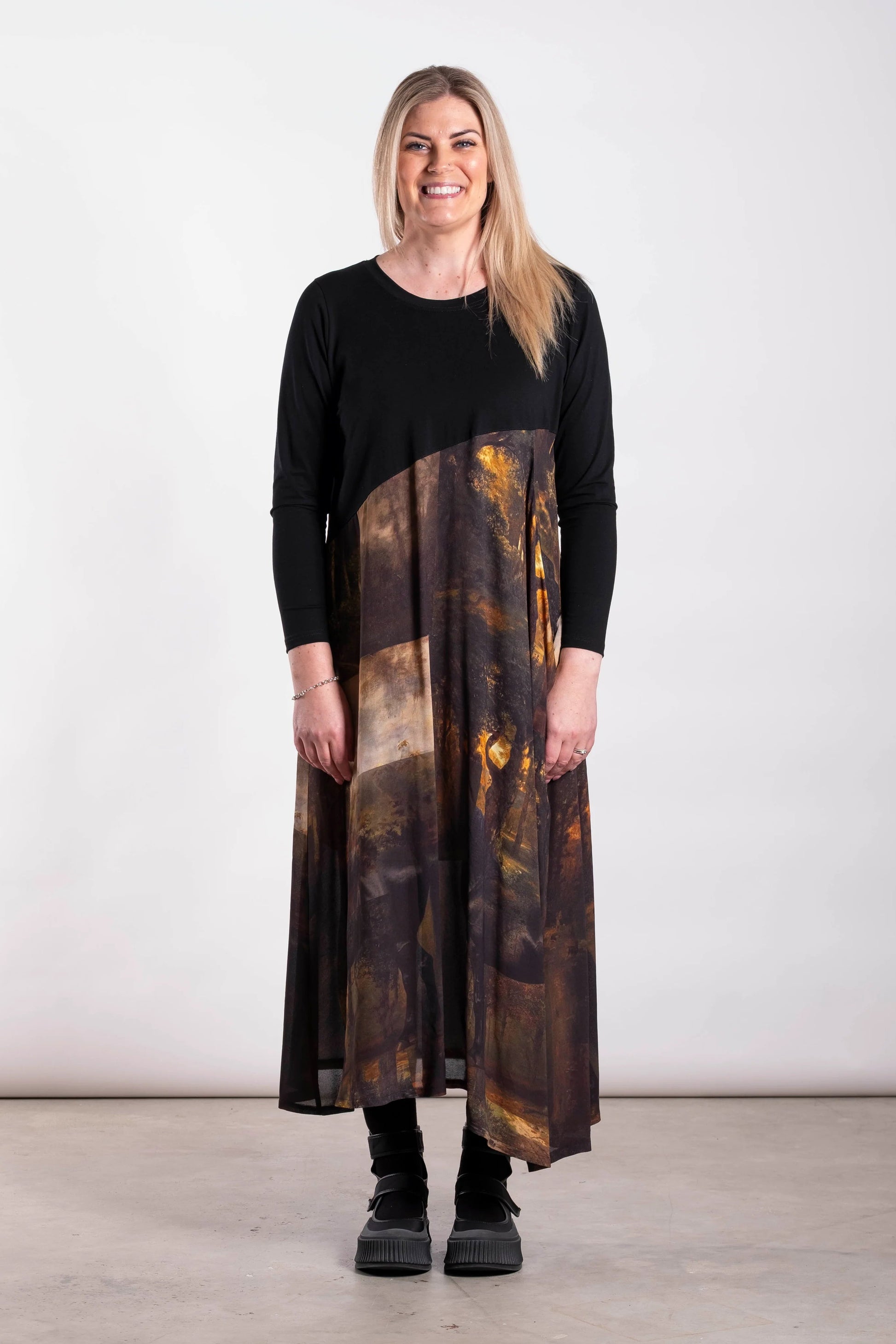 DEEANNE HOBBS OBSERVE DRESS - MIDNIGHT TREK - THE VOGUE STORE