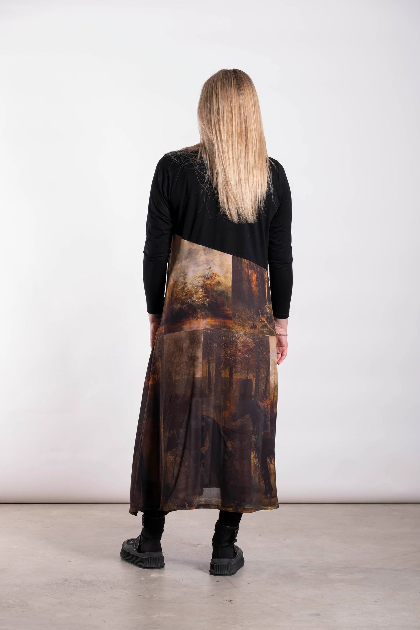 DEEANNE HOBBS OBSERVE DRESS - MIDNIGHT TREK - THE VOGUE STORE