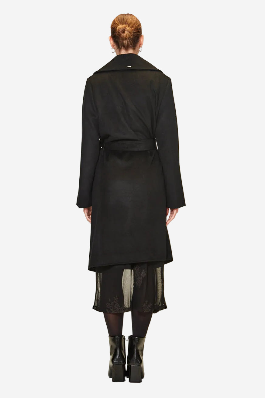 VERGE FOXTAIL COAT - BLACK - THE VOGUE STORE