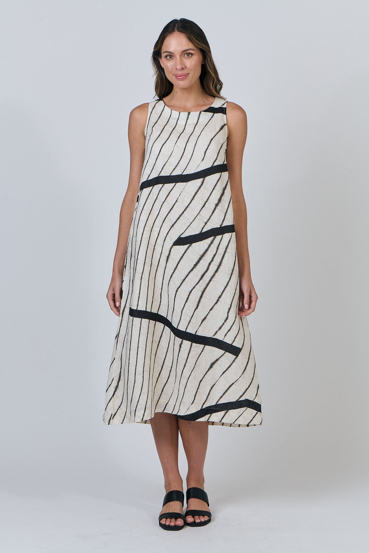 NATURALS BY O&J SLEEVELESS LINEN DRESS - ISOBARS - THE VOGUE STORE