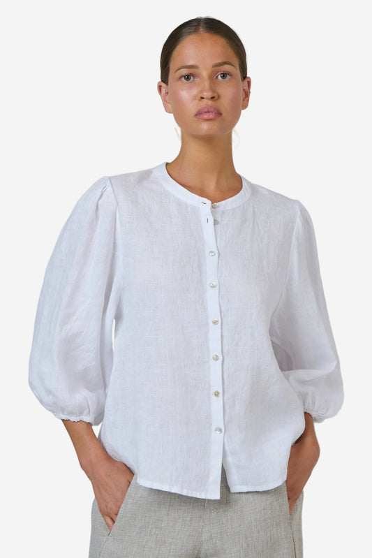 NATURALS BY O&J LONG SLEEVE BUTTON DOWN LINEN TOP - WHITE - THE VOGUE STORE