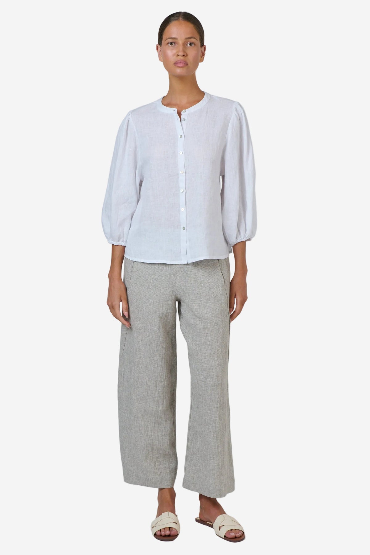 NATURALS BY O&J LONG SLEEVE BUTTON DOWN LINEN TOP - WHITE - THE VOGUE STORE