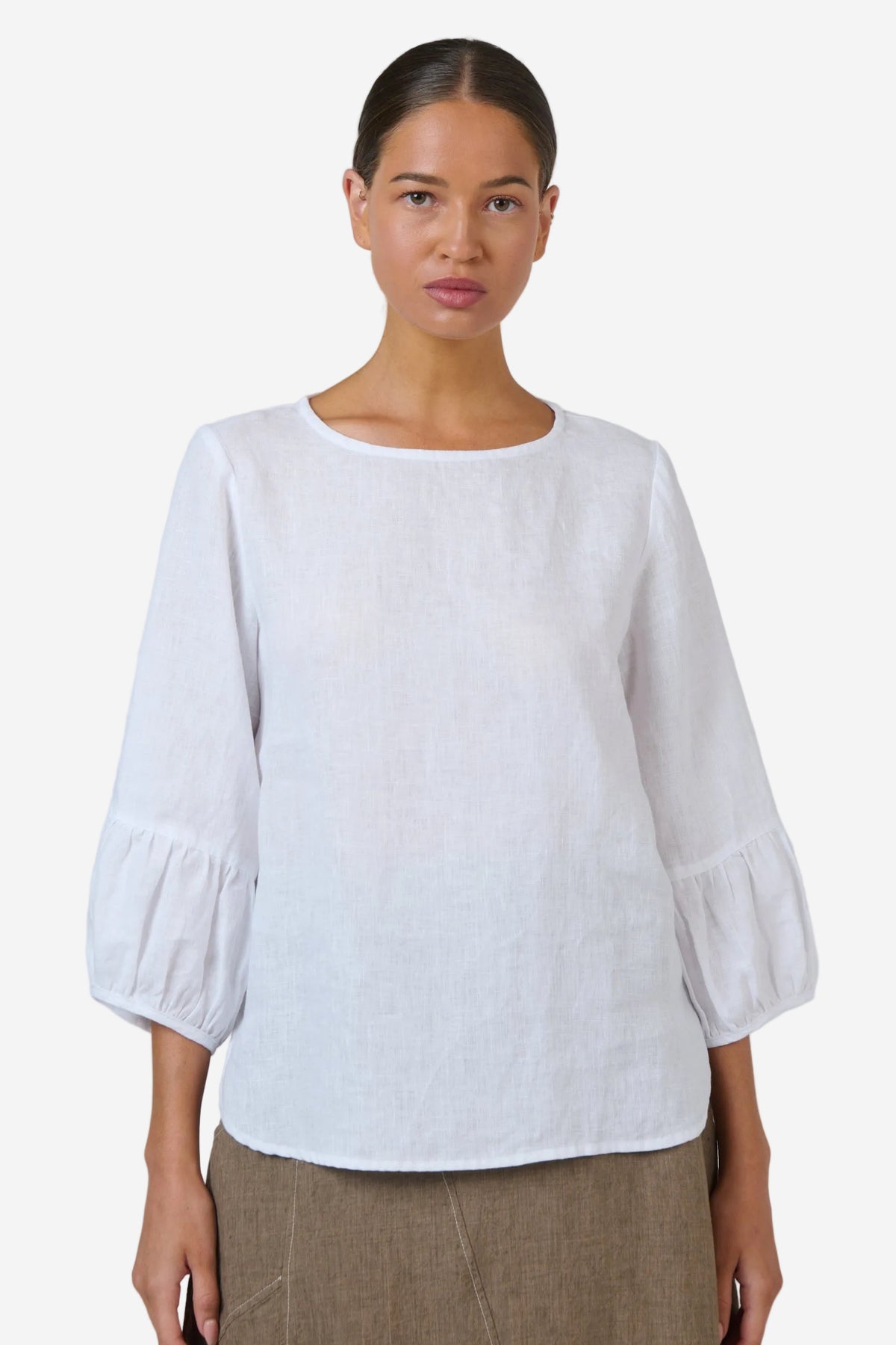 NATURALS BY O&J LONG SLEEVE LINEN TOP - WHITE - THE VOGUE STORE