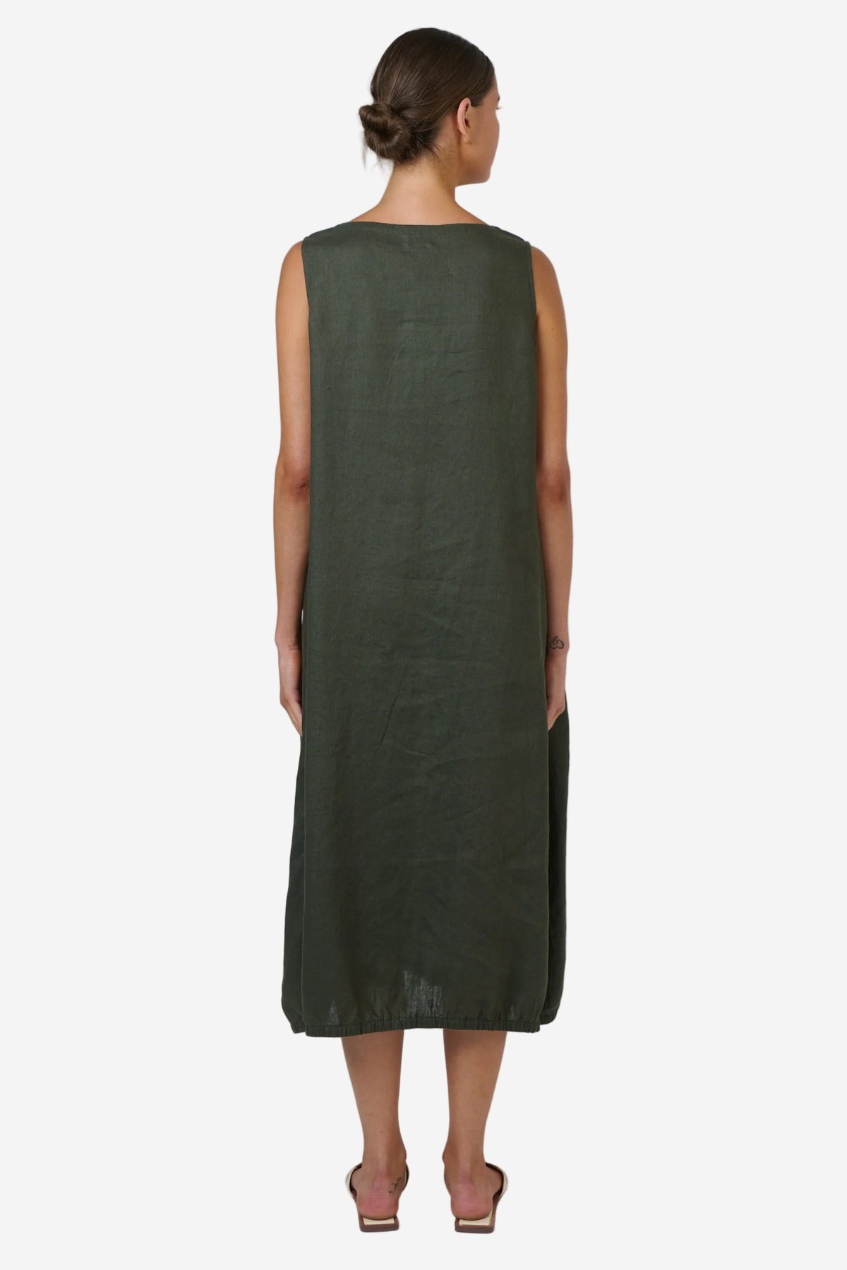 NATURALS BY O&J SLEEVELESS LINEN DRESS - TOPIARY - THE VOGUE STORE