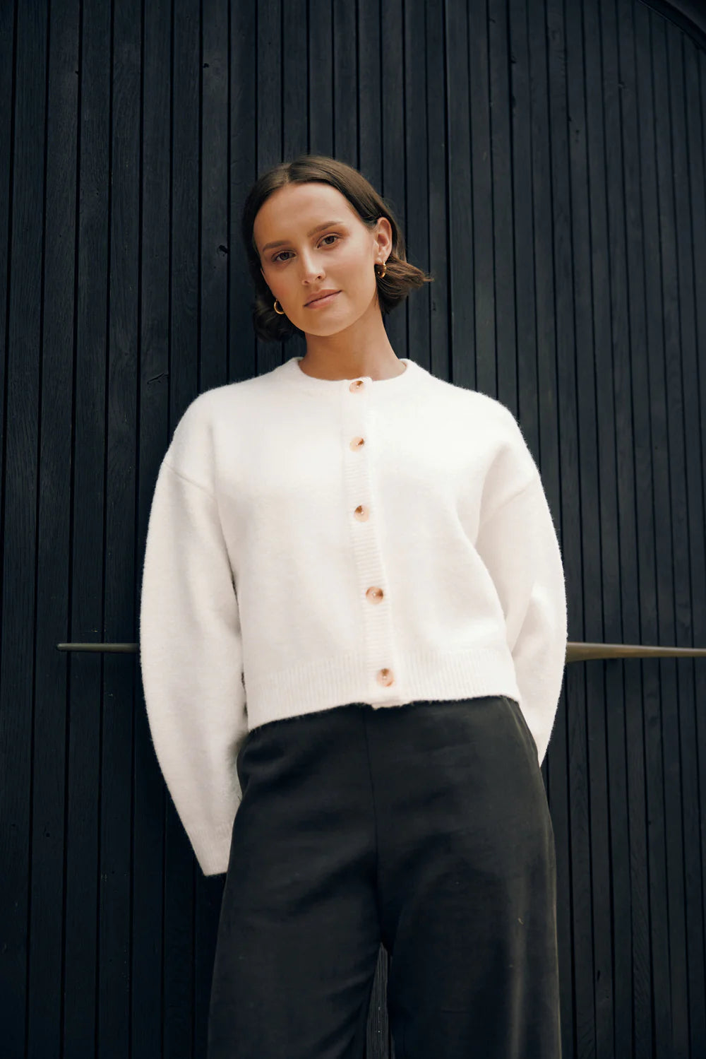 HUFFER ANA CROP CARDIGAN - CHALK - THE VOGUE STORE