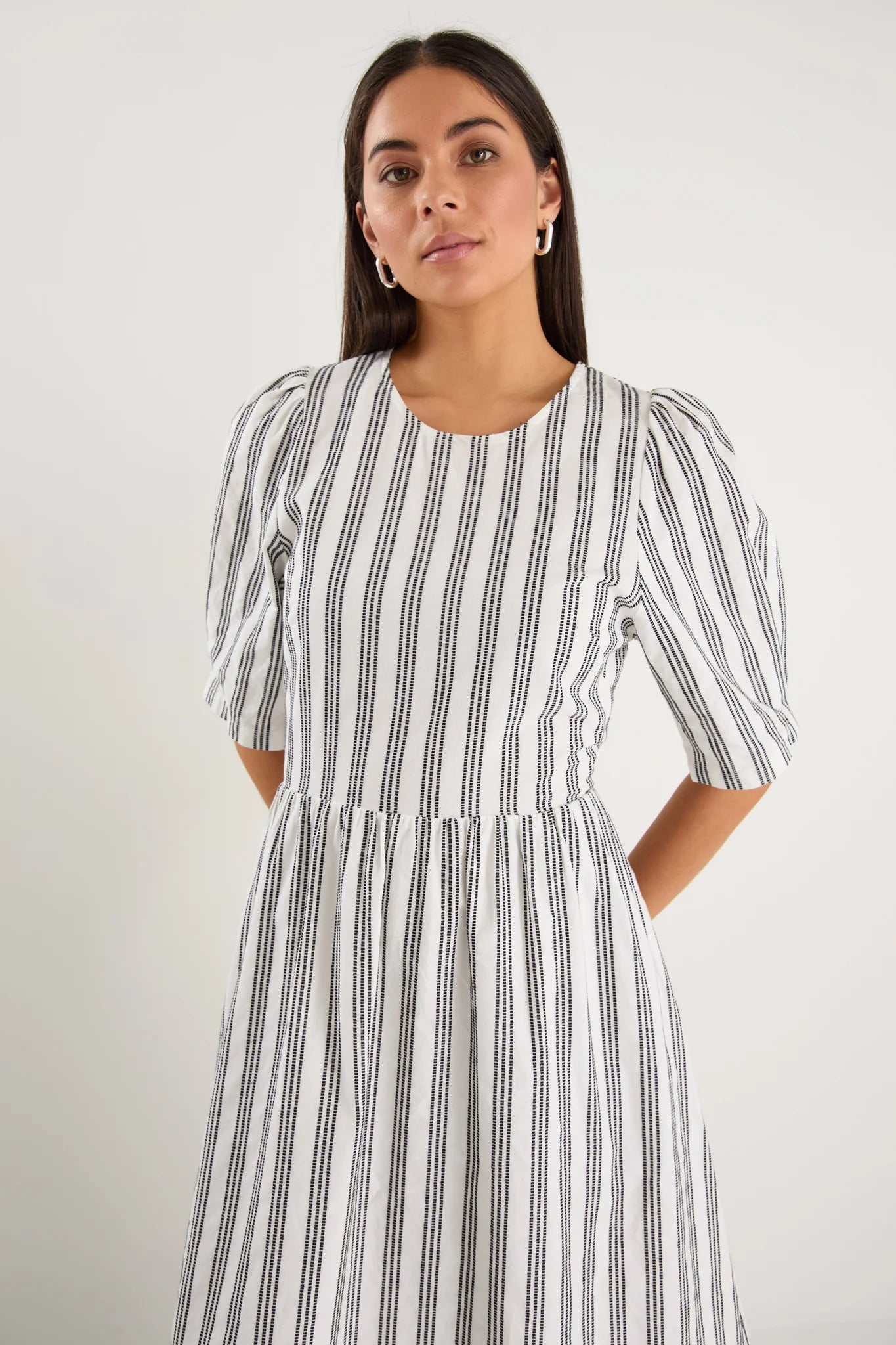 RE:UNION THE LABEL HEMISPHERE IVORY BLACK STRIPE COTTON SHORT SLEEVE RELAXED MIDI DRESS - THE VOGUE STORE