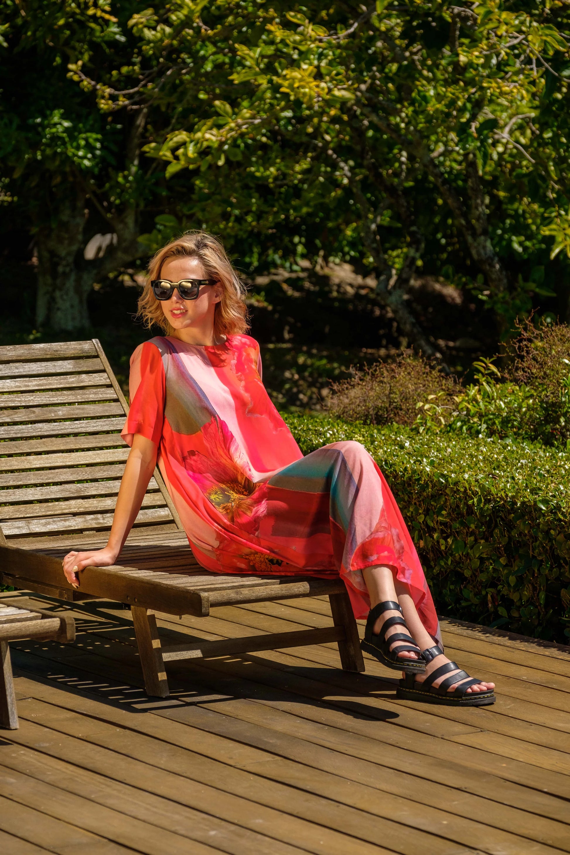 DEEANNE HOBBS MENAKA DRESS - VIBRANT POPPIES - THE VOGUE STORE