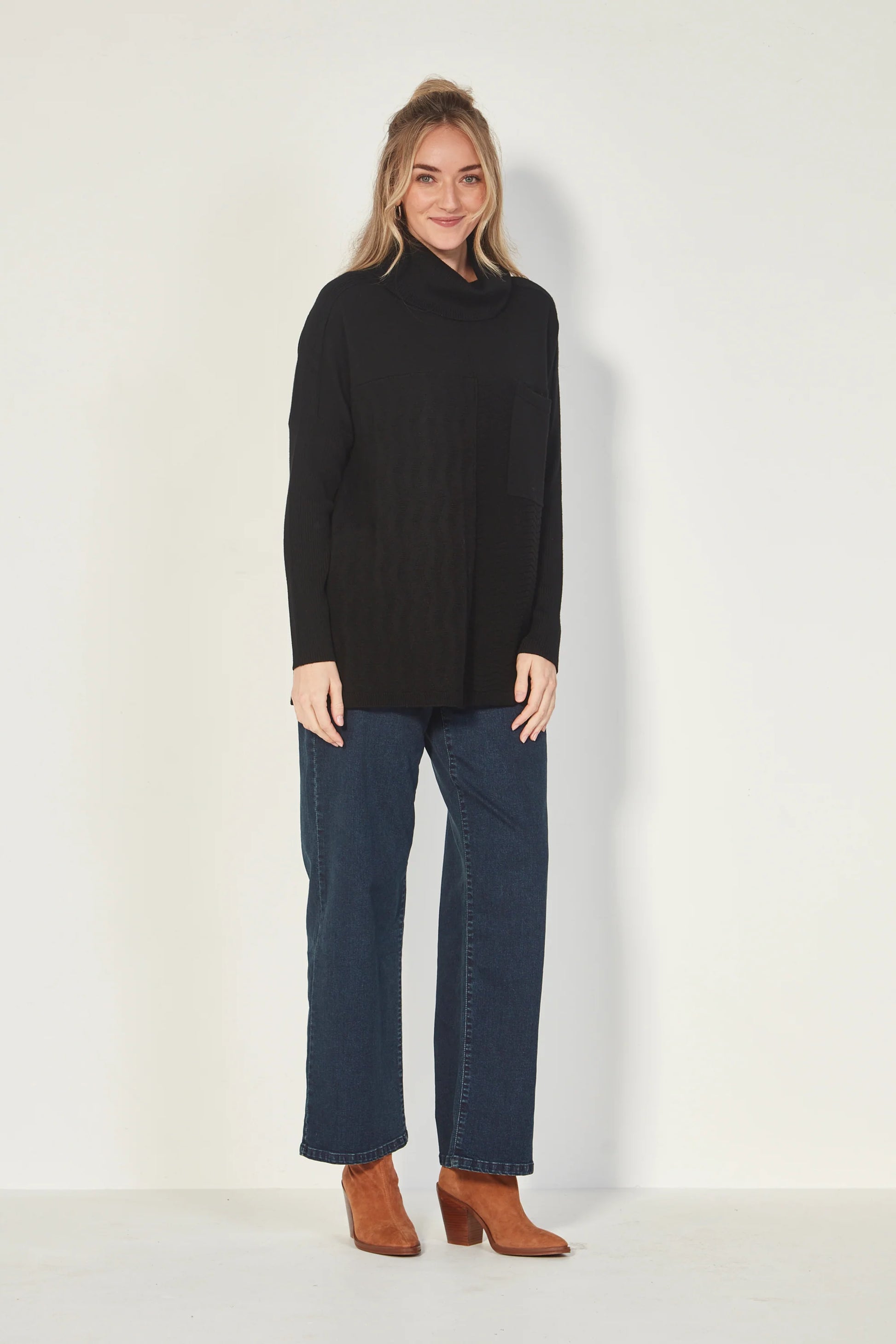 VERGE JEWEL SWEATER - BLACK - THE VOGUE STORE