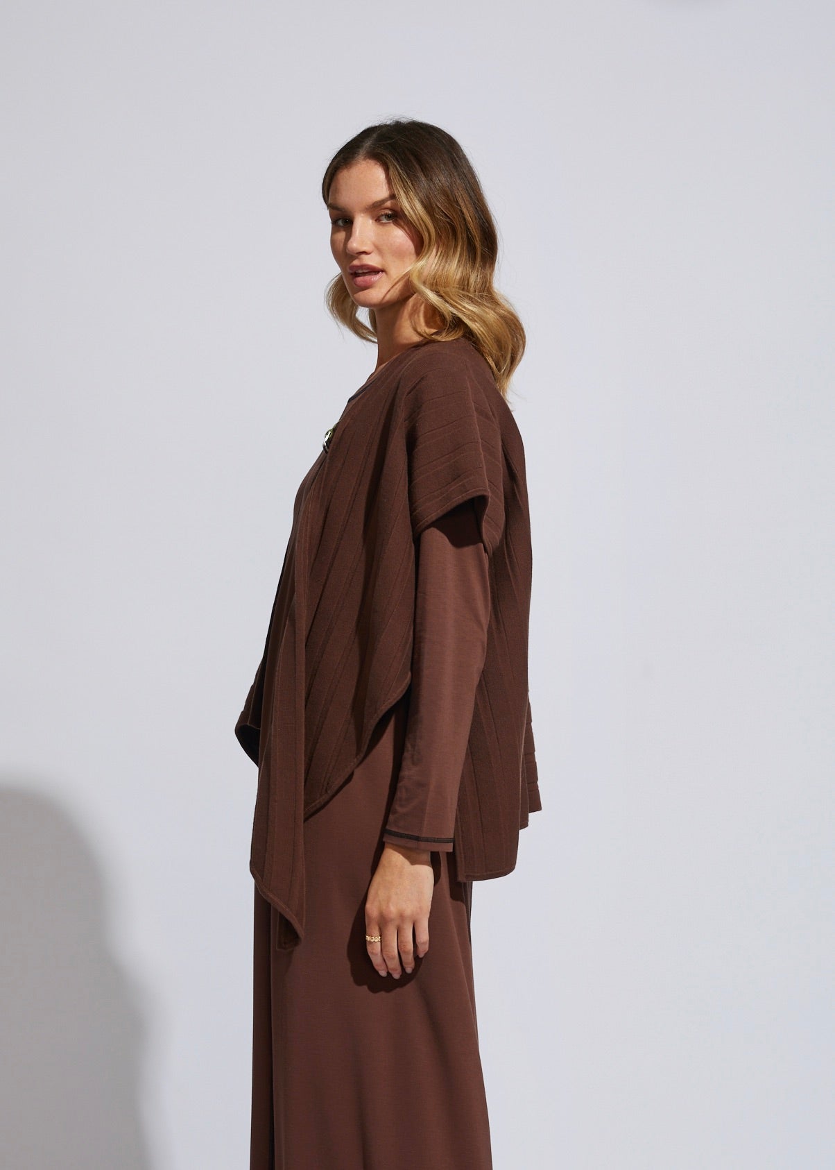 LD & CO CAPE - NUTSHELL - THE VOGUE STORE