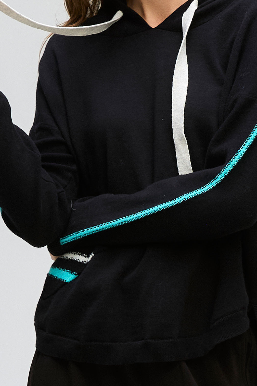 LD & CO HOODED JUMPER - BLACK - THE VOGUE STORE