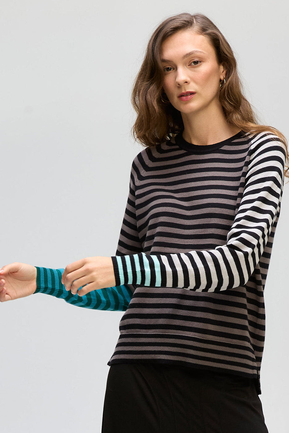 LD & CO RETRO BANDS CREW - BLACK - THE VOGUE STORE