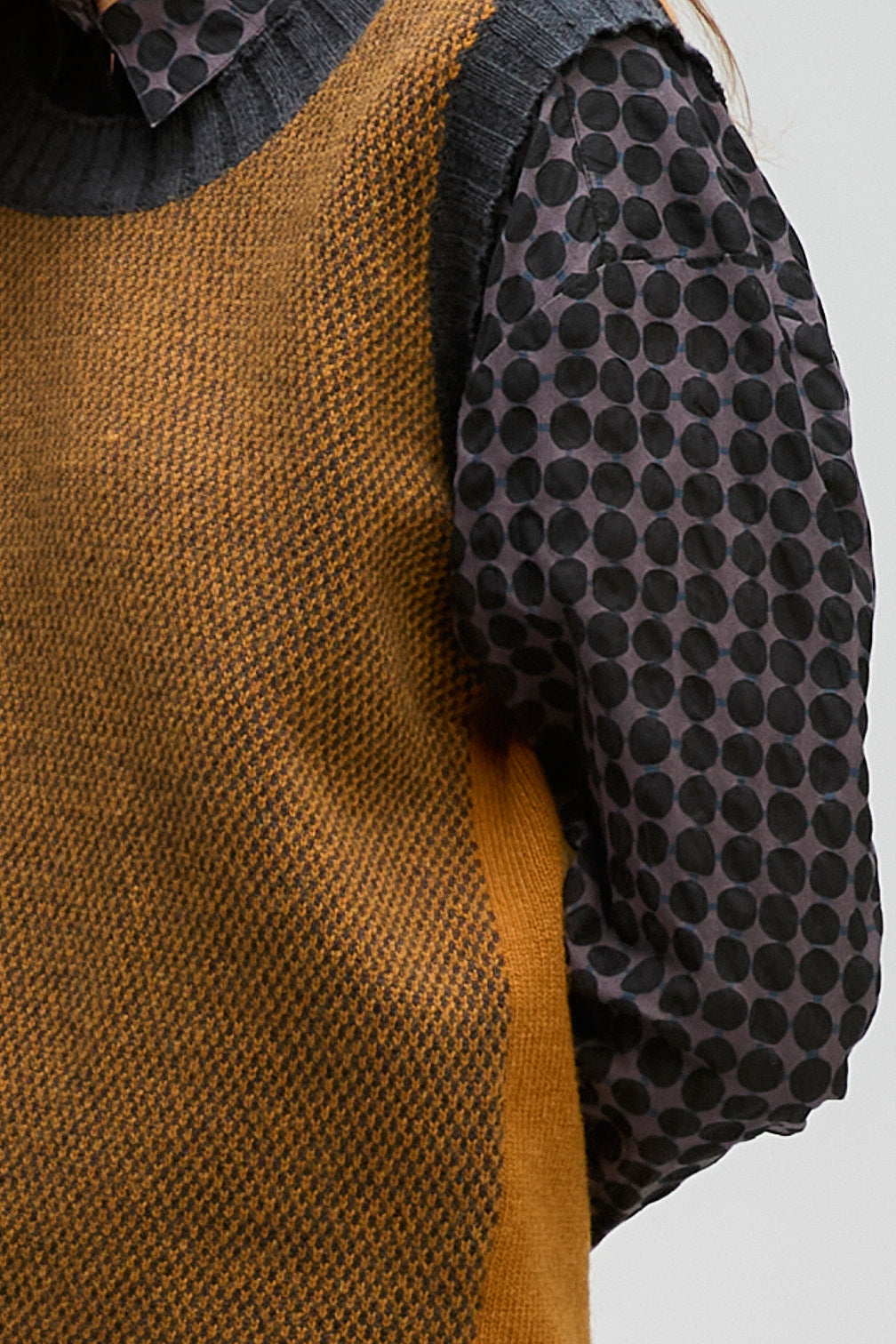 LD & CO PATTERN VEST - TOFFEE - THE VOGUE STORE