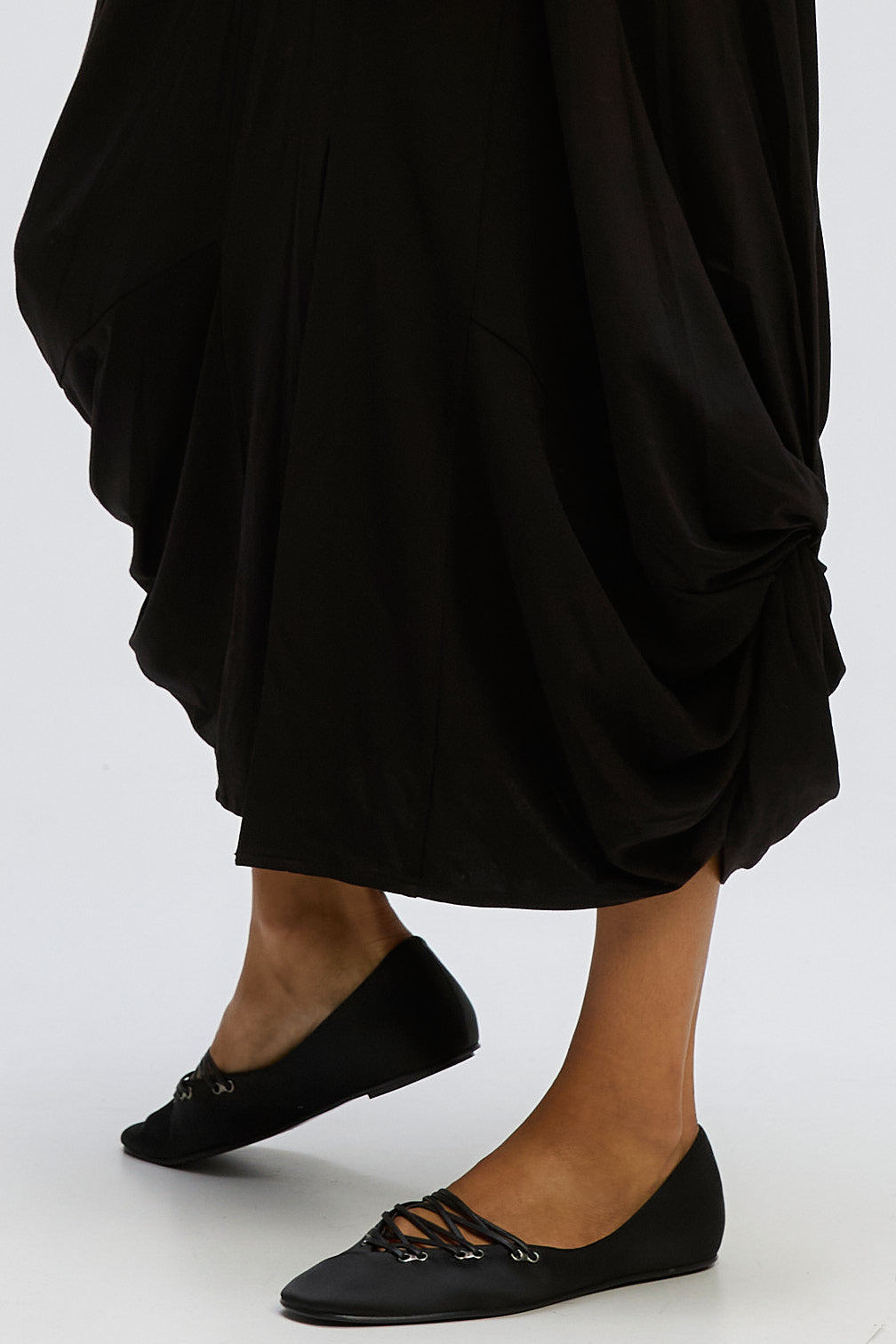 LD & CO ESSENTIAL DRESS - BLACK - THE VOGUE STORE