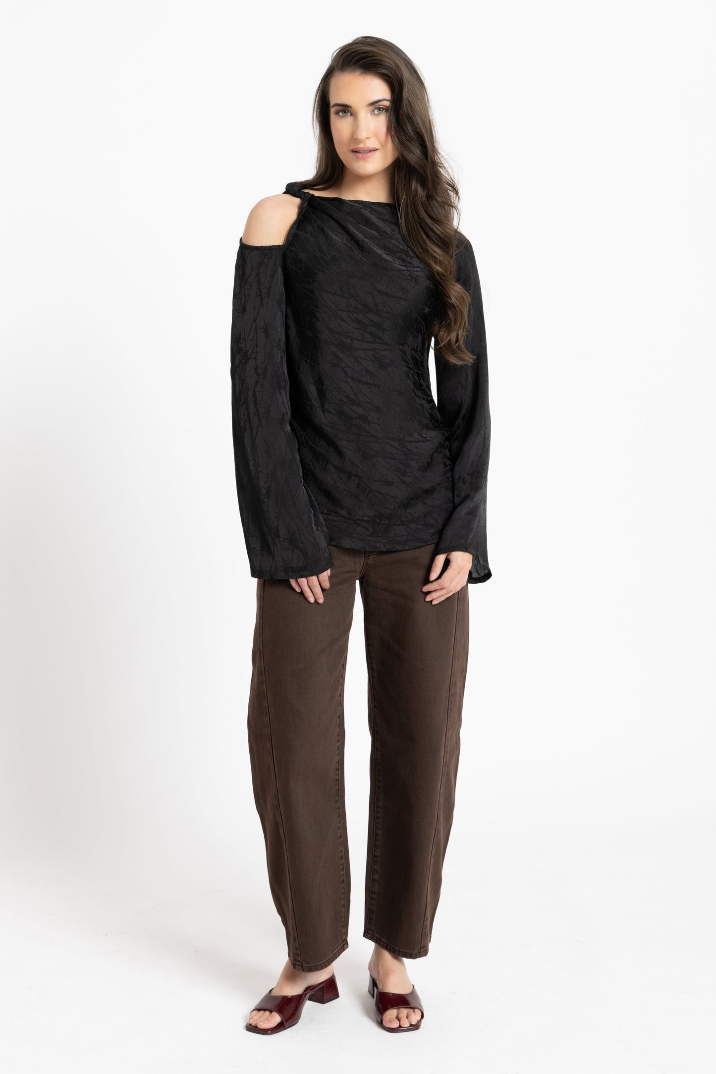 LEILA + LUCA TWIST TOP - BLACK TEXTURE - THE VOGUE STORE