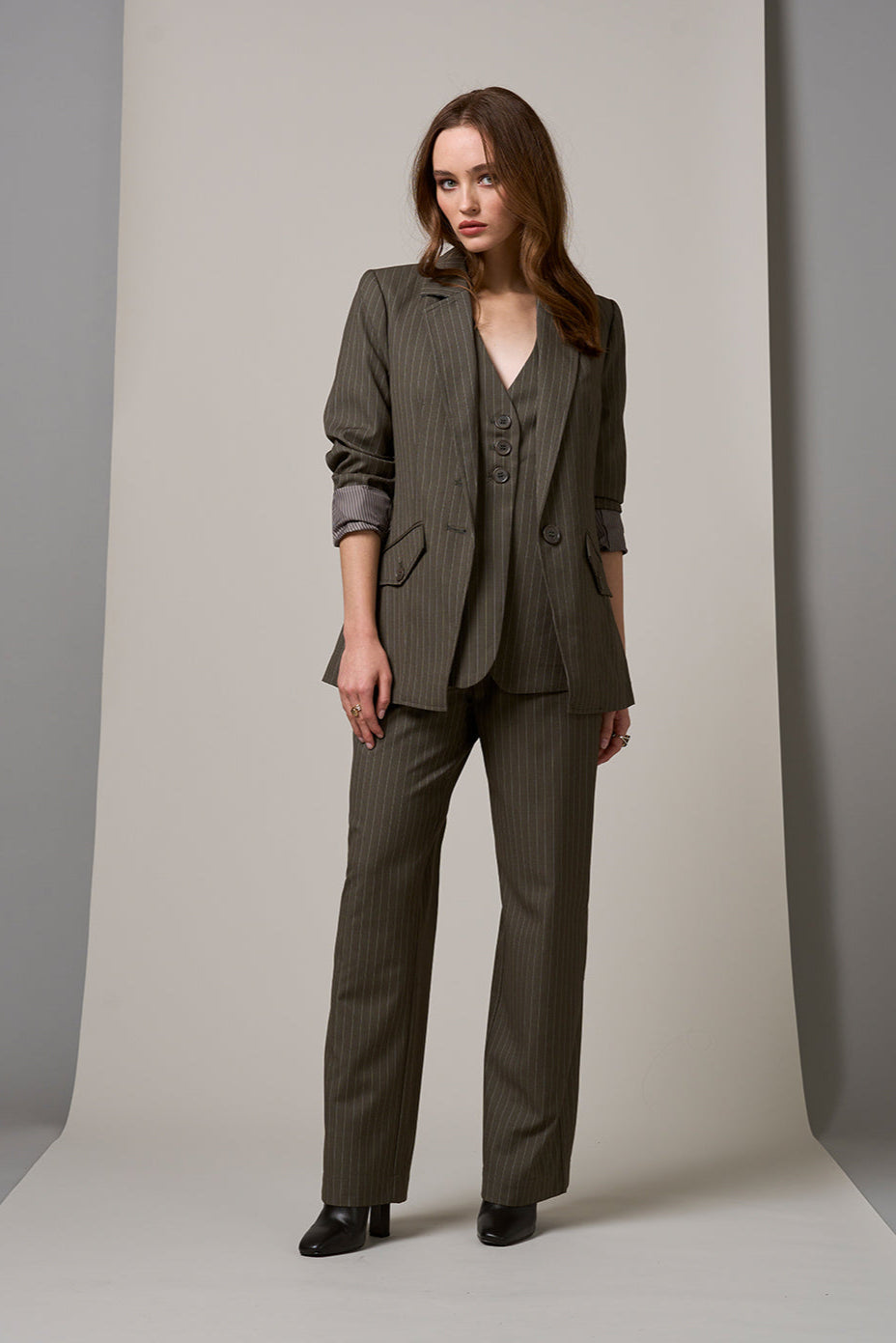 LOOBIES STORY HALSTEAD BLAZER - CYPRESS GREEN - THE VOGUE STORE