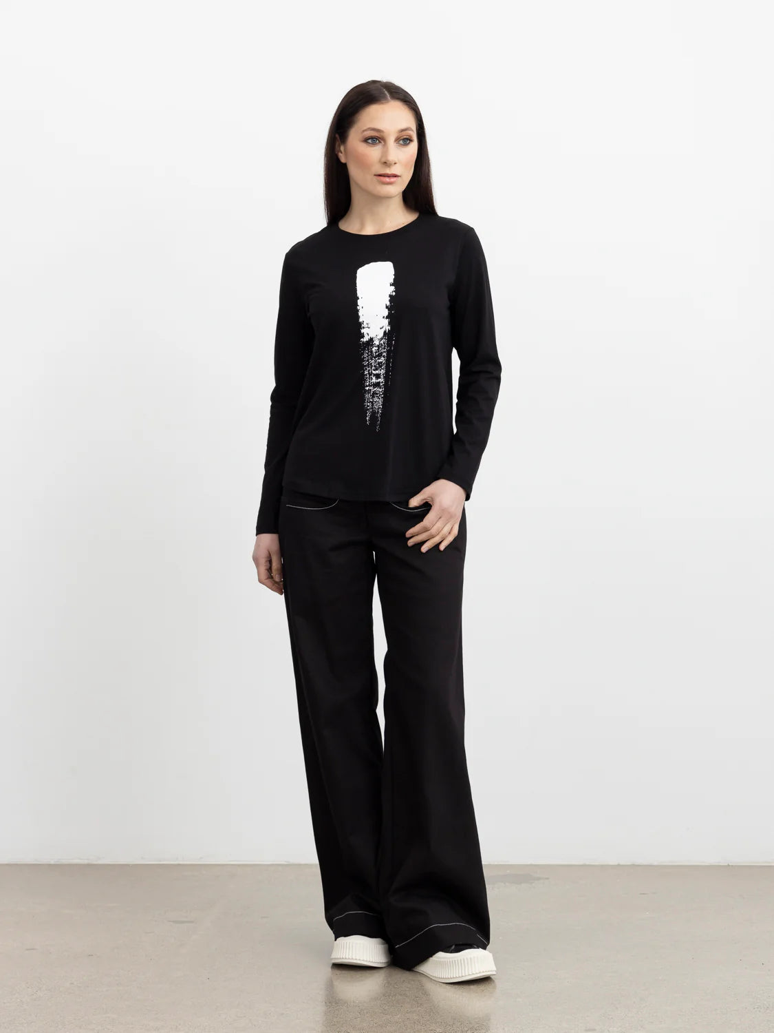 STYLE XLAB LINE BRUSH STROKE TEE - BLACK/WHITE PRINT - THE VOGUE STORE