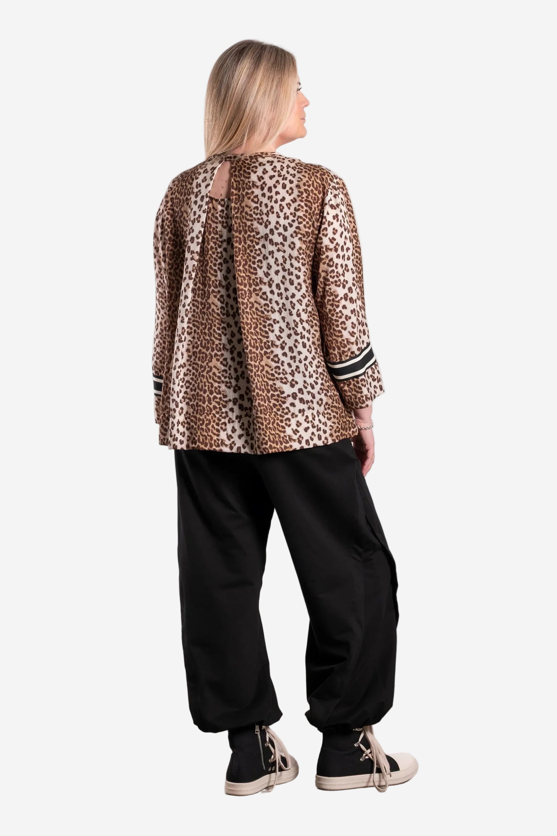 DEEANNE HOBBS ZEFER TOP - LEOPARD LUX - THE VOGUE STORE