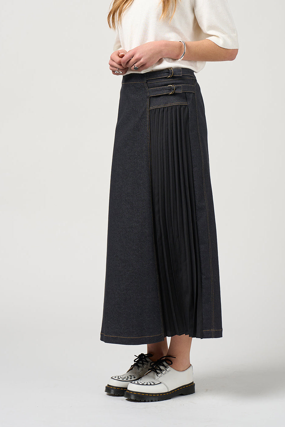 MADLY SWEETLY NOVA SKIRT - BLACK - THE VOGUE STORE
