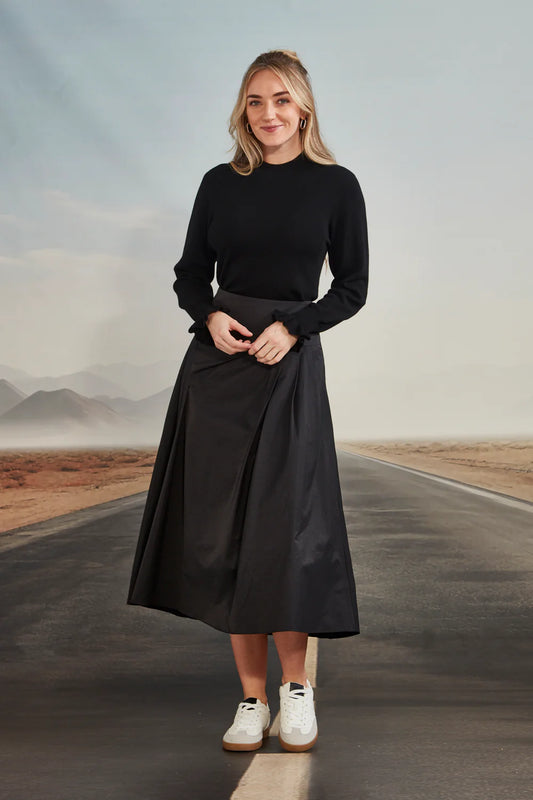 VERGE STROLL SKIRT - BLACK - THE VOGUE STORE