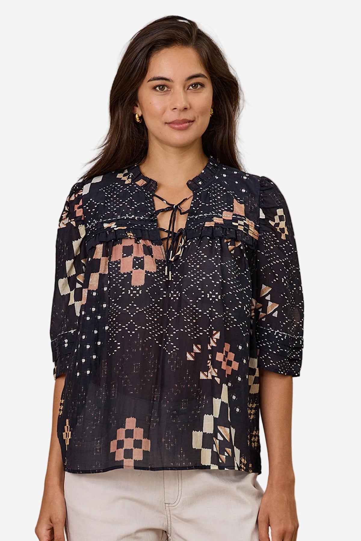 DESIGN NATION STASH TOP - THE VOGUE STORE