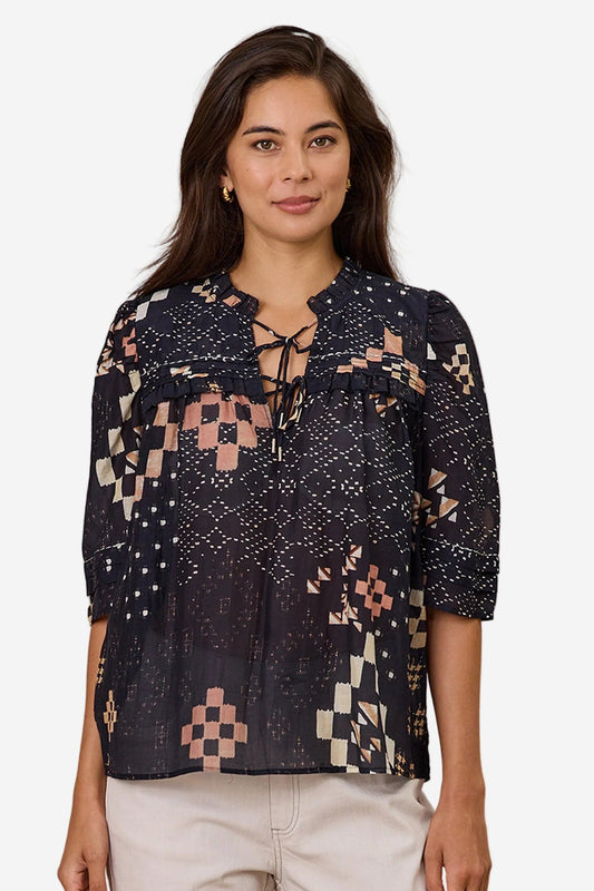 DESIGN NATION STASH TOP - THE VOGUE STORE