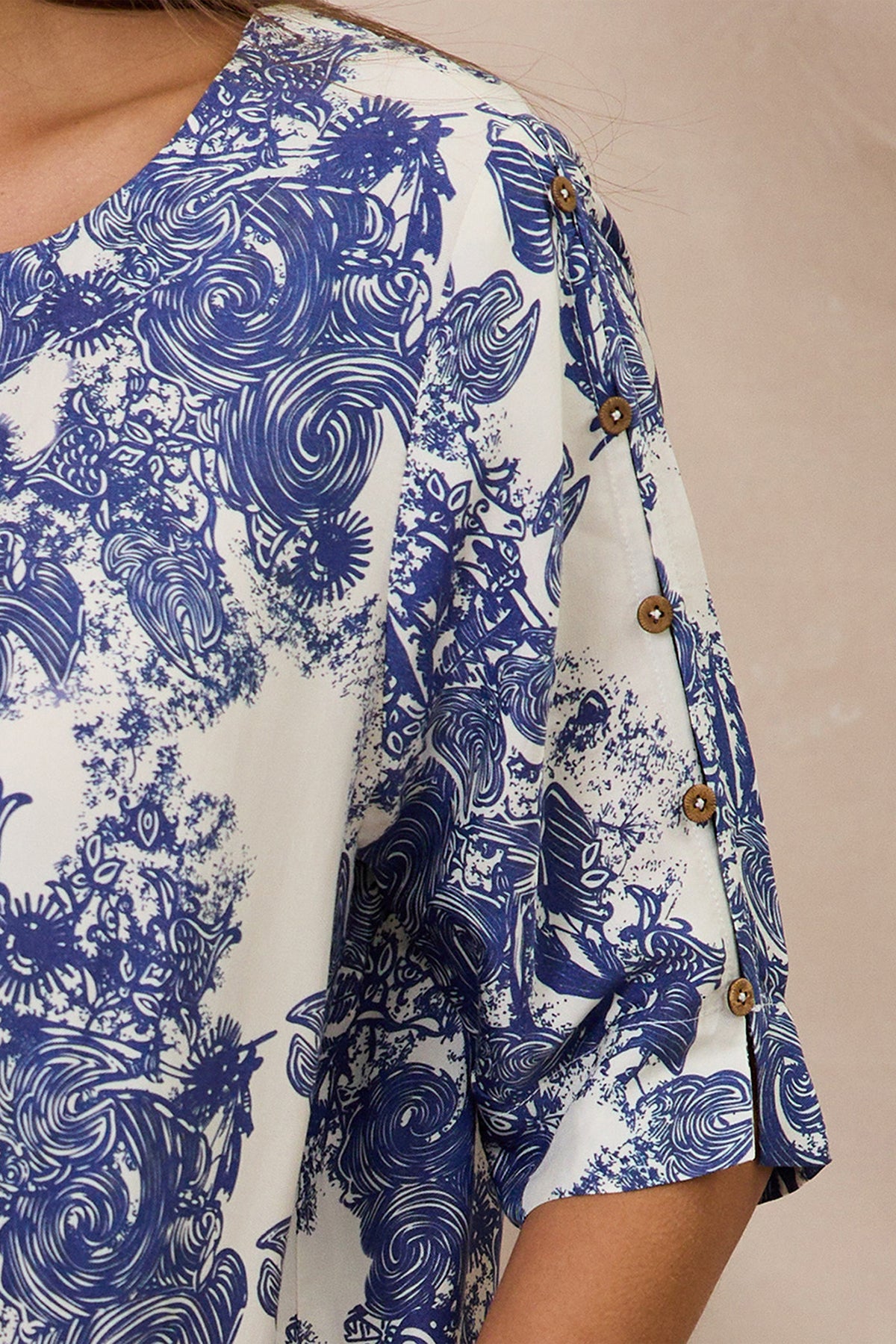 DESIGN NATION VENUS TOP - THE VOGUE STORE