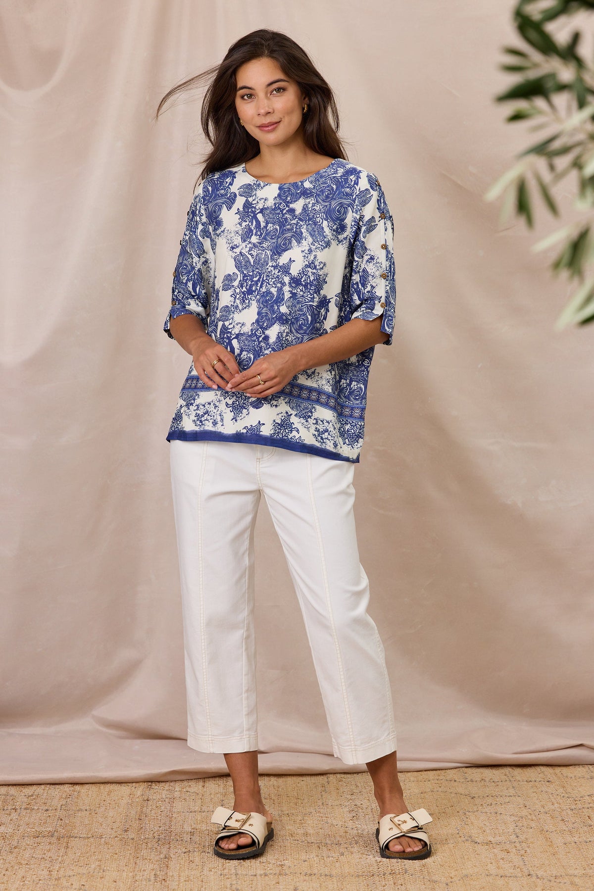 DESIGN NATION VENUS TOP - THE VOGUE STORE