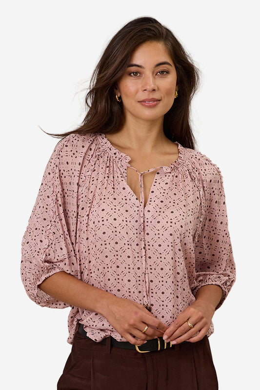 DESIGN NATION SILHOUETTE BLOUSE - THE VOGUE STORE