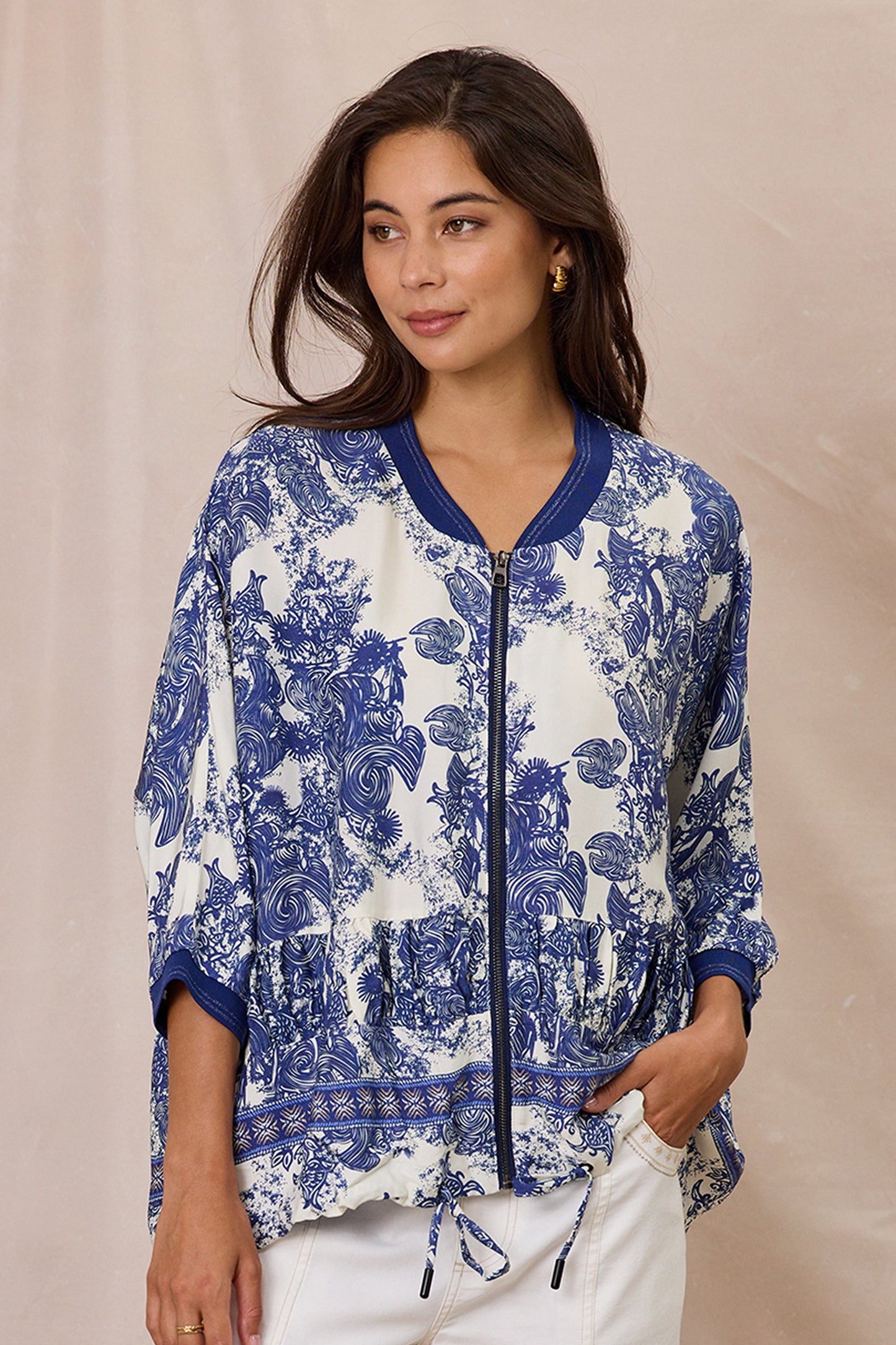 DESIGN NATION VENUS JACKET - THE VOGUE STORE