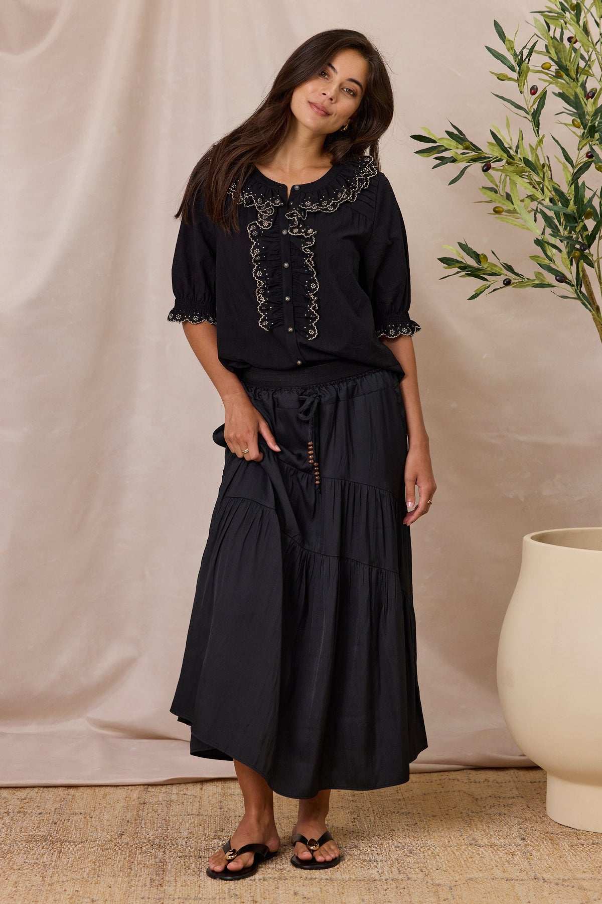 DESIGN NATION RAE SKIRT - BLACK - THE VOGUE STORE