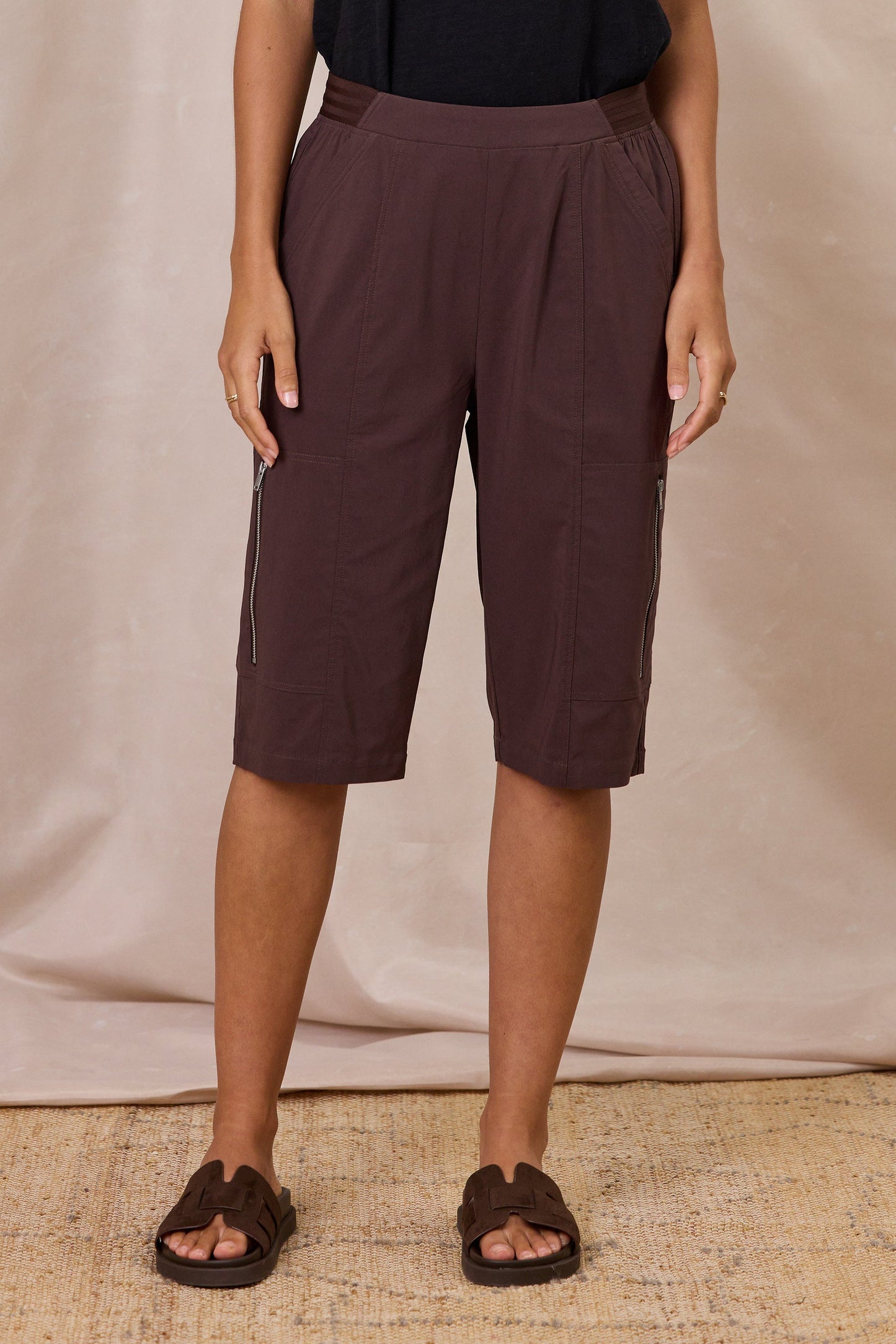 DESIGN NATION ORLEANS SHORT - COCOA - THE VOGUE STORE