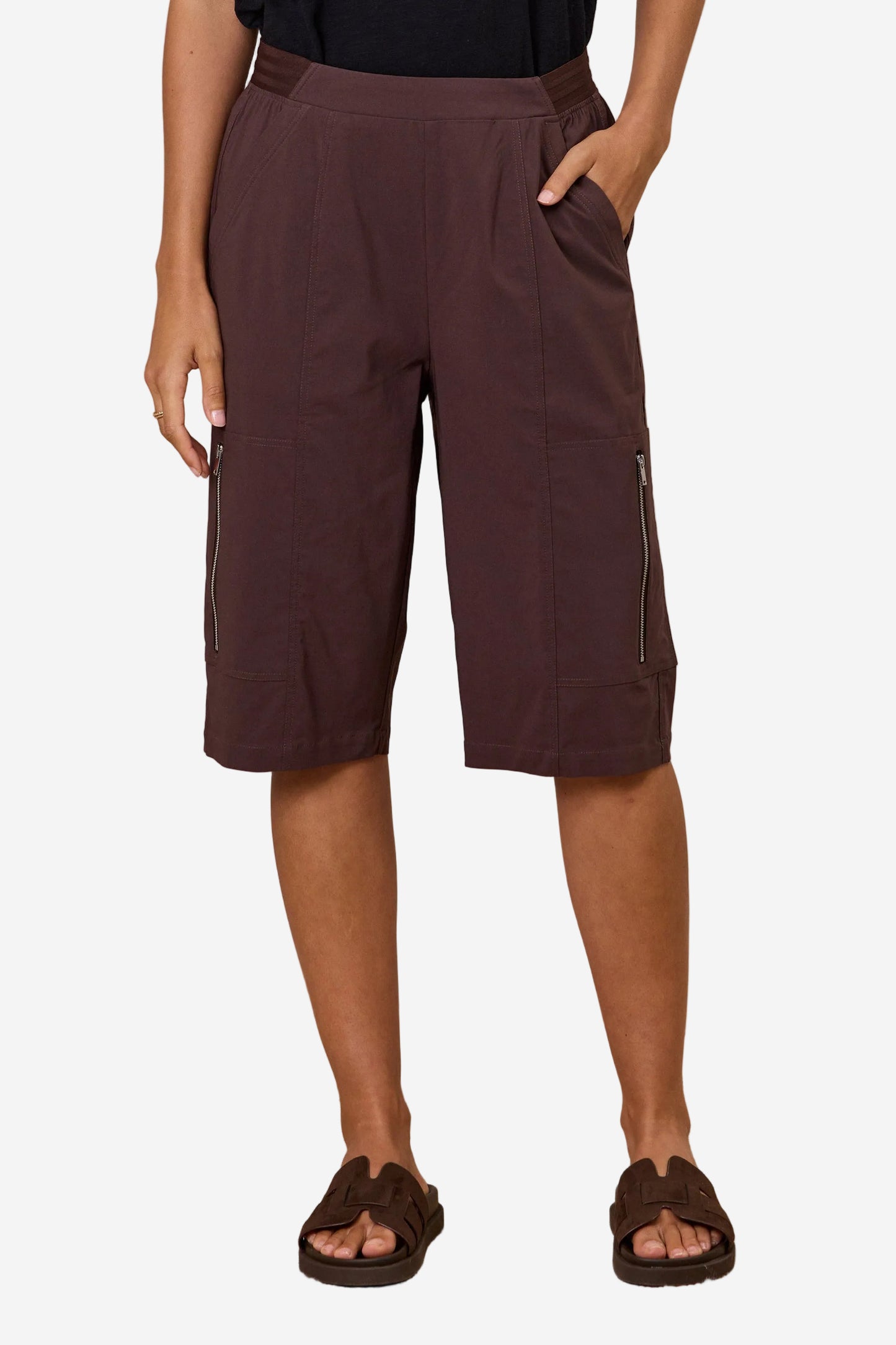 DESIGN NATION ORLEANS SHORT - COCOA - THE VOGUE STORE