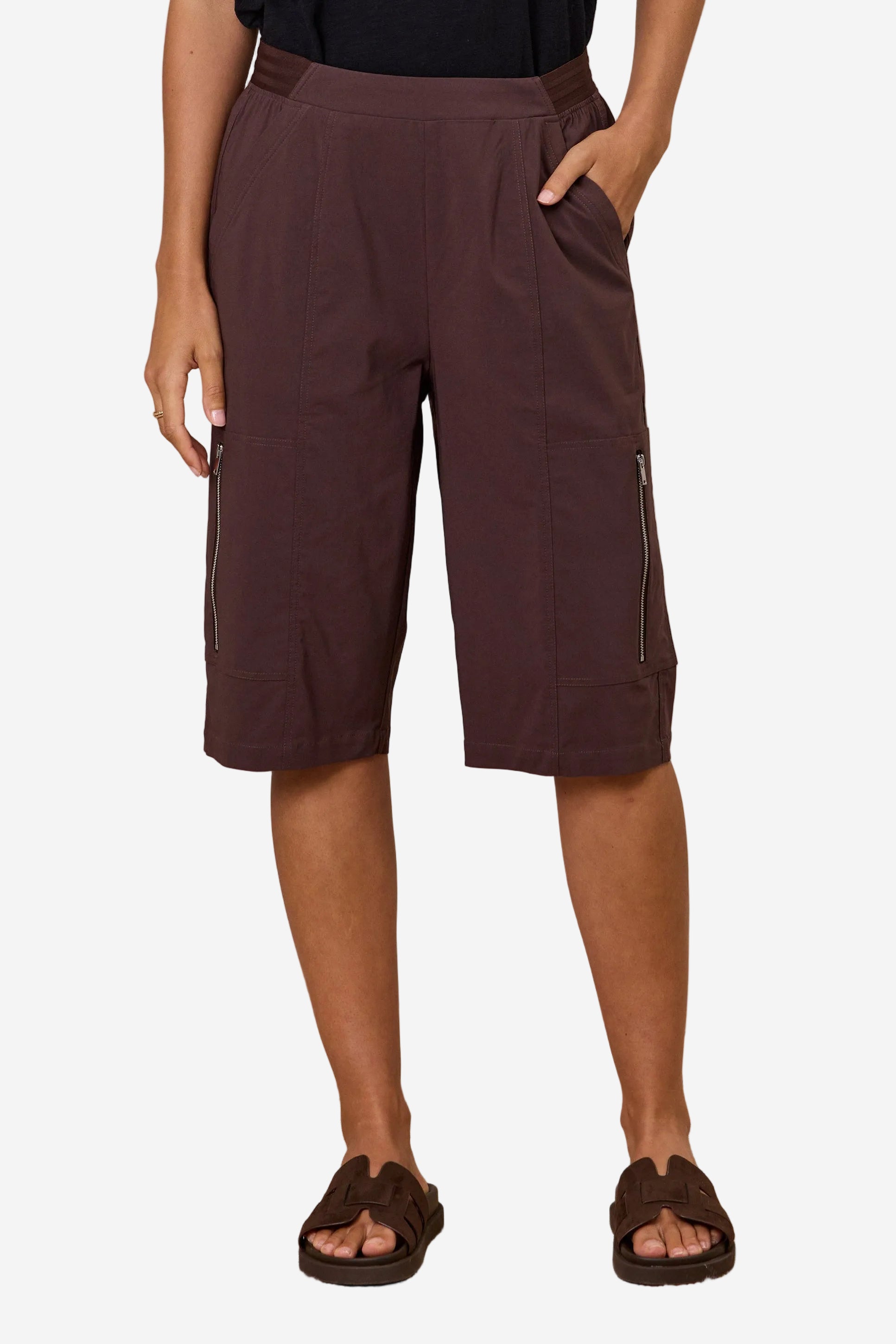 DESIGN NATION ORLEANS SHORT - COCOA - THE VOGUE STORE