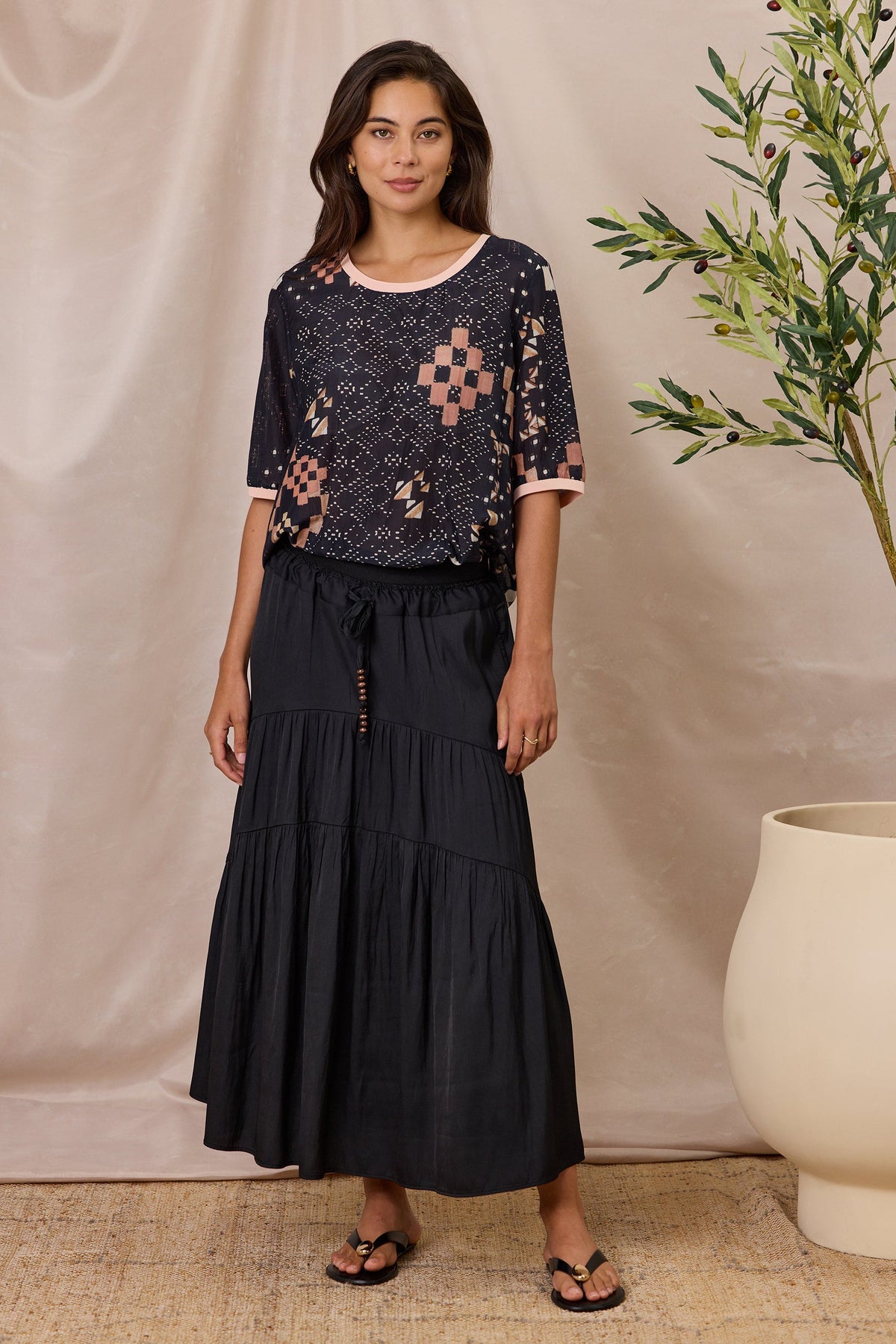 DESIGN NATION STASH WOVEN TEE - THE VOGUE STORE