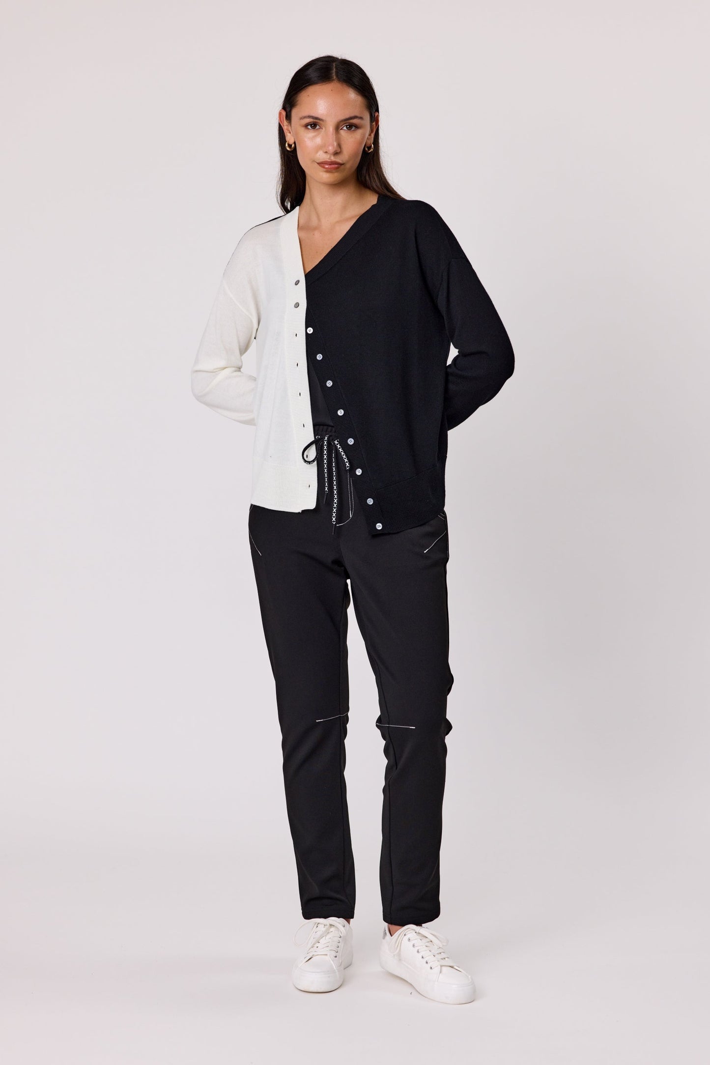 DUO FLYNN MERINO CARDIGAN - BLACK IVORY - THE VOGUE STORE