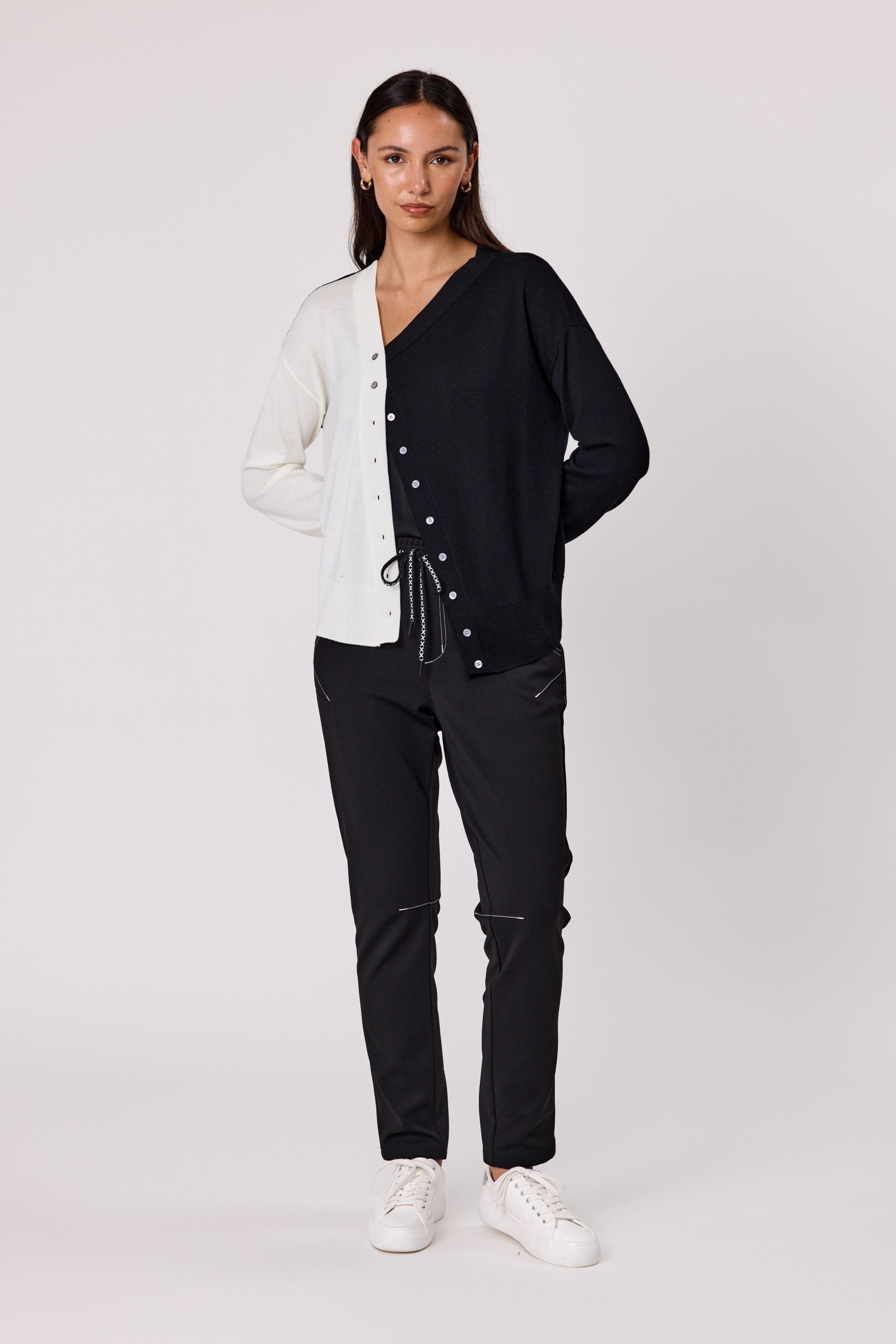 DUO FLYNN MERINO CARDIGAN - BLACK IVORY - THE VOGUE STORE