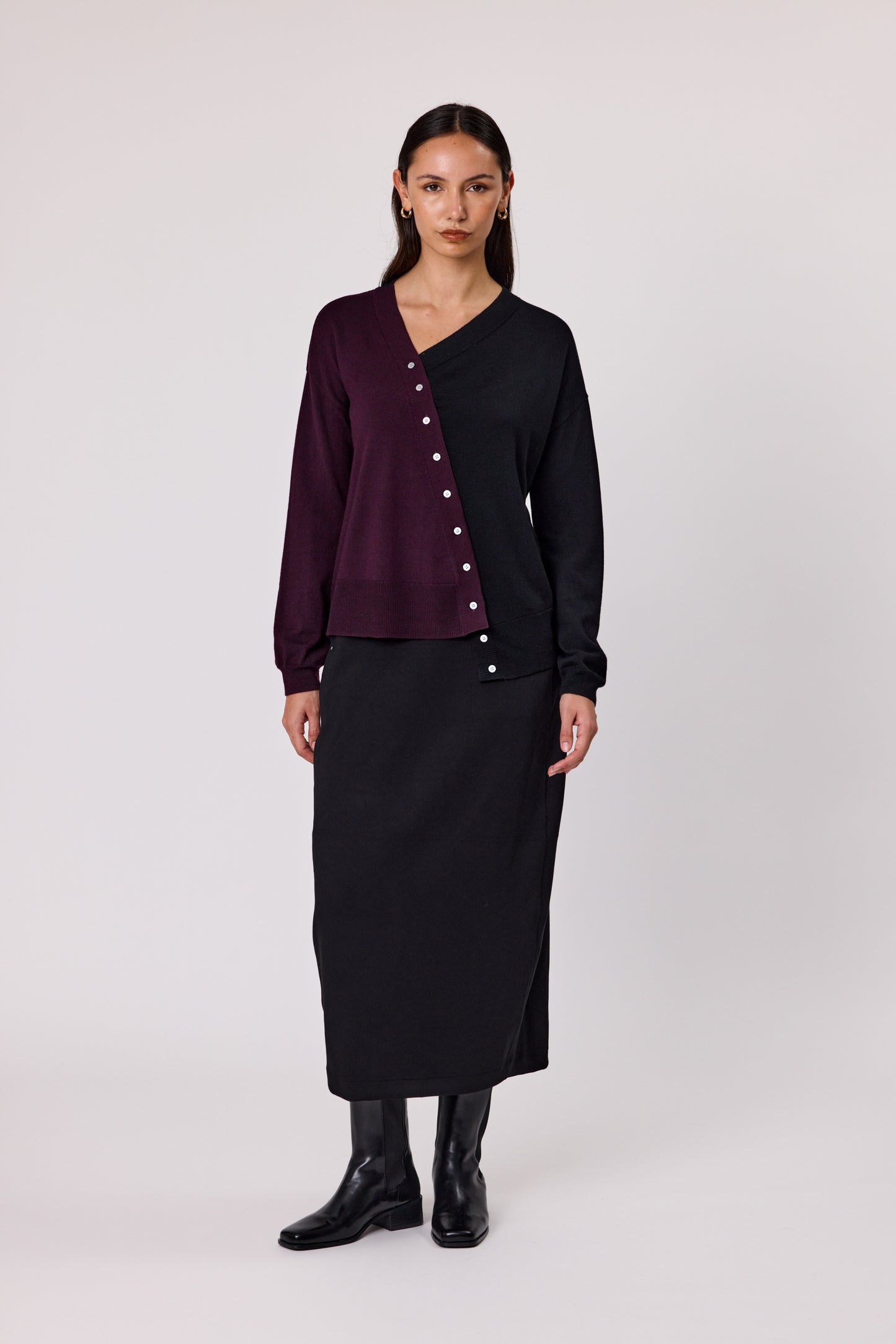 DUO FLYNN MERINO CARDIGAN - BLACK/MERLOT - THE VOIGUE STORE