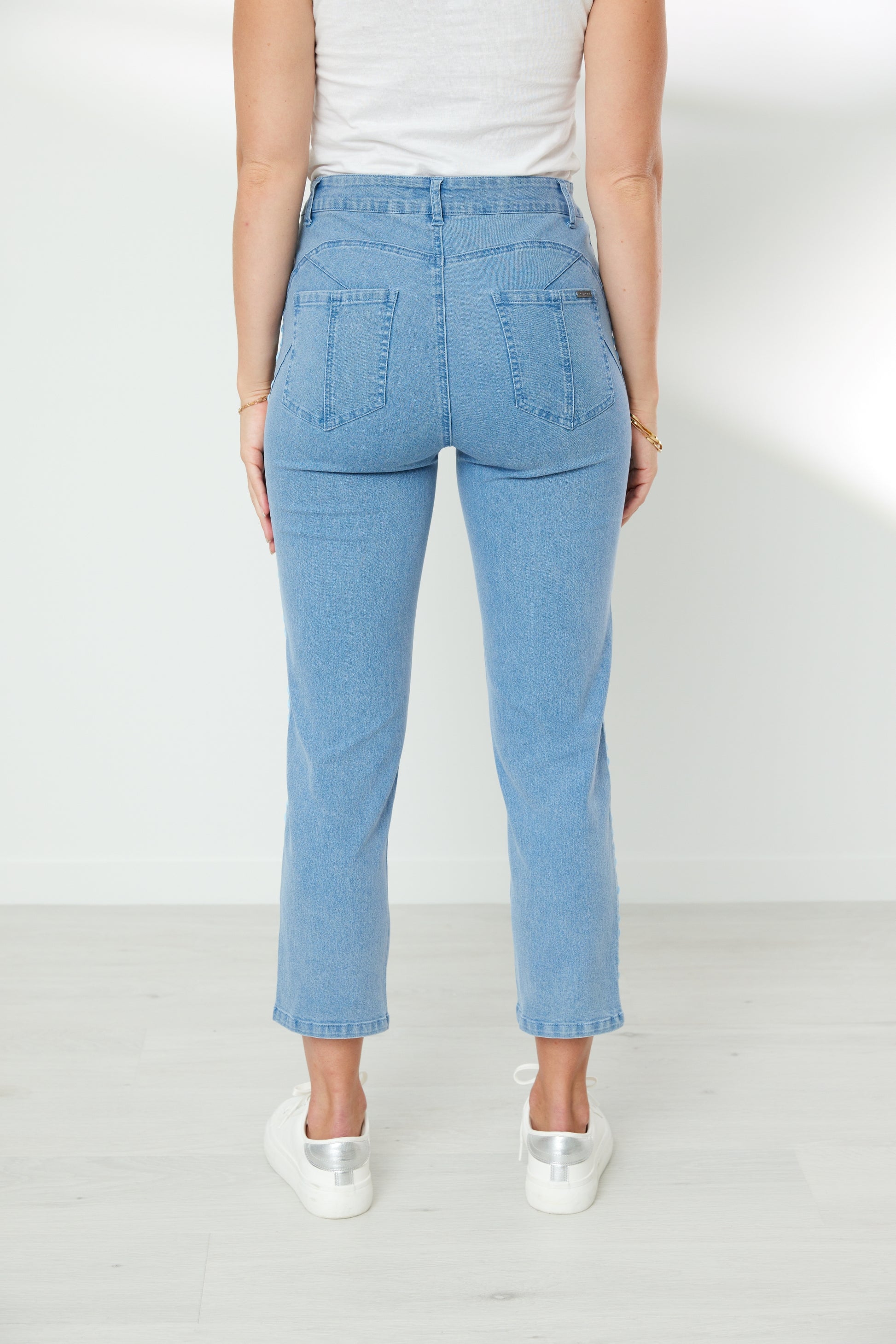 NEWPORT ROVER JEAN - LIGHT BLUE - THE VOGUE STORE