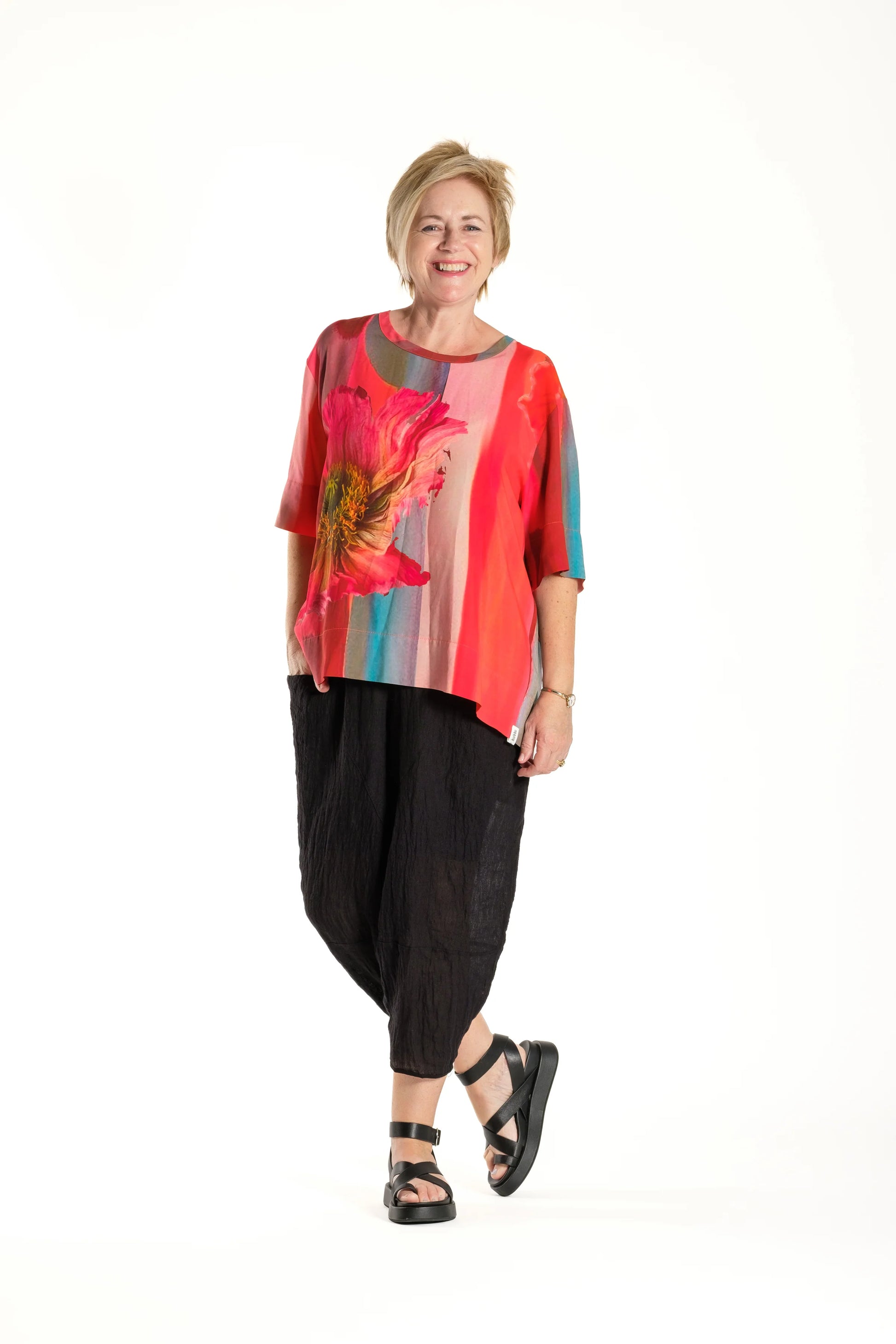 DEEANNE HOBBS ZEFER TOP - VIBRANT POPPIES - THE VOGUE STORE