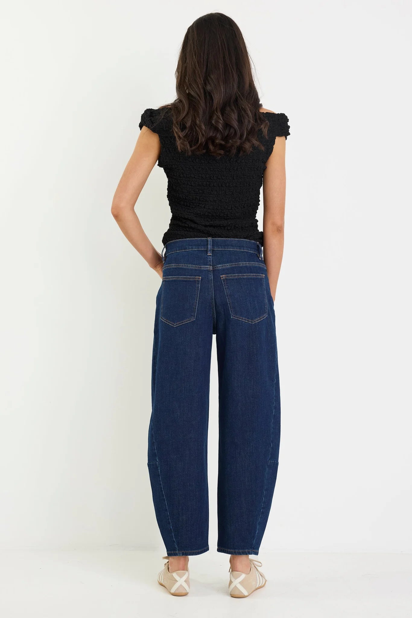 AMONG THE BRAVE GRADUATE DARK BLUE STRETCH BARREL JEANS - THE VOGUE STORE