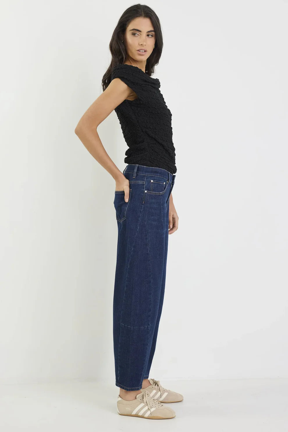 AMONG THE BRAVE GRADUATE DARK BLUE STRETCH BARREL JEANS - THE VOGUE STORE