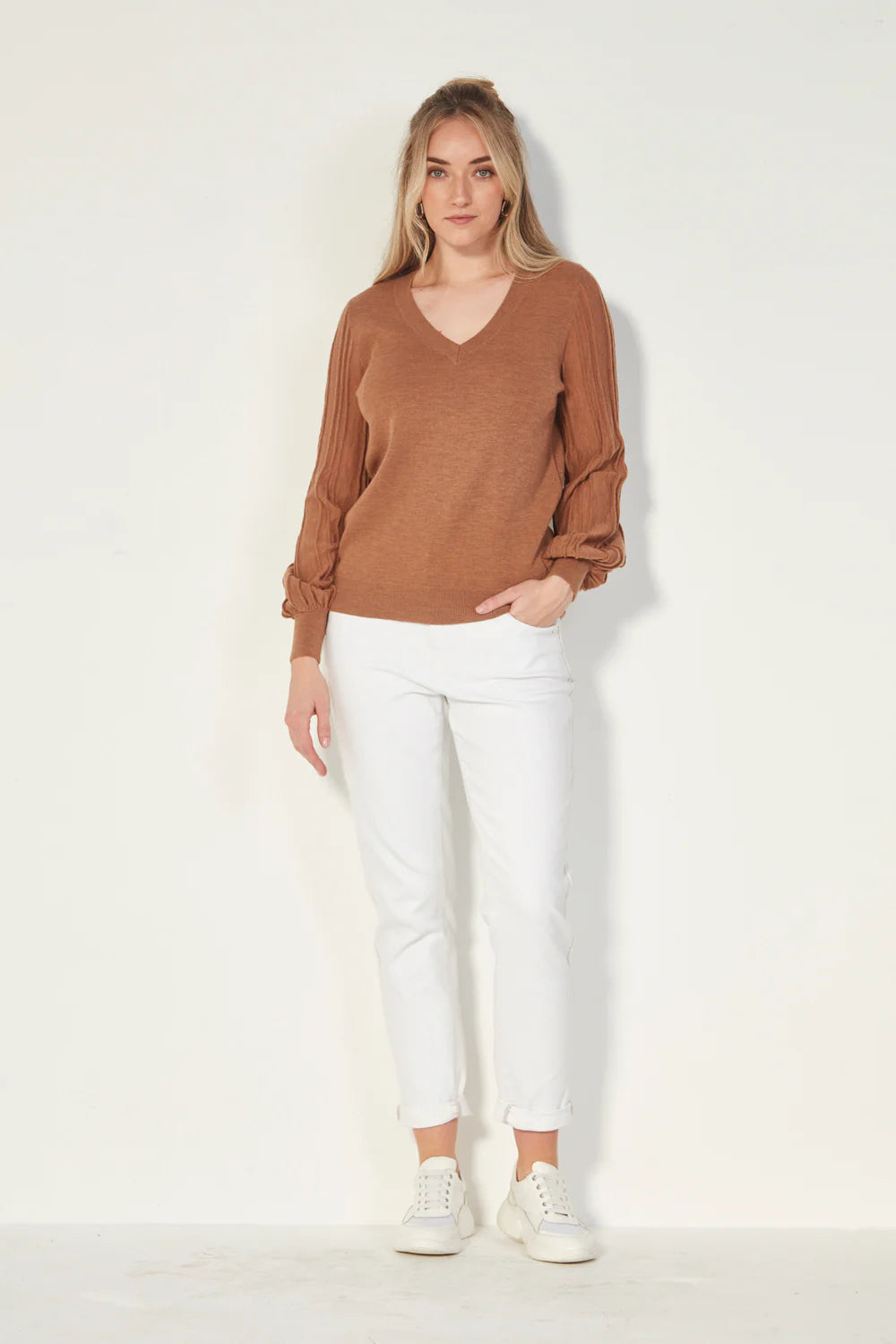 VERGE NINA SWEATER - CARAMEL - THE VOGUE STORE