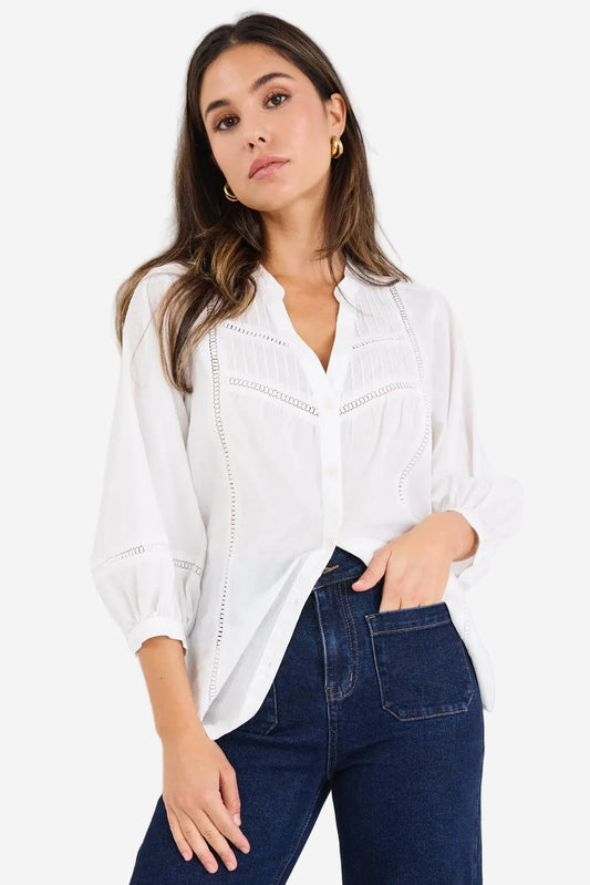 IVY + JACK ORNAMENTAL WHITE LACE INSERT PINTUCK SS SHIRT - THE VOGUE STORE